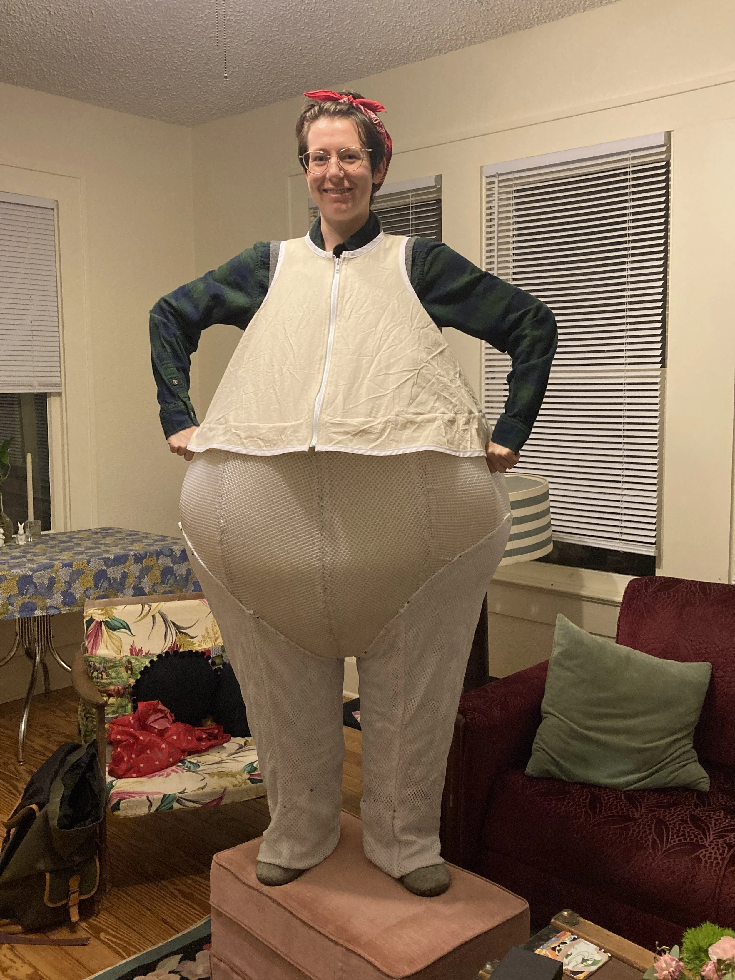 draping outer legs.JPG