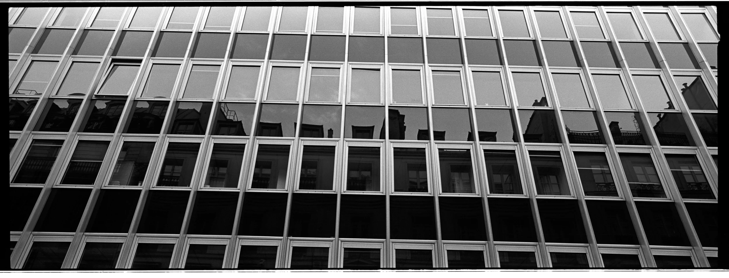 68-FranceXpanBW109.jpg