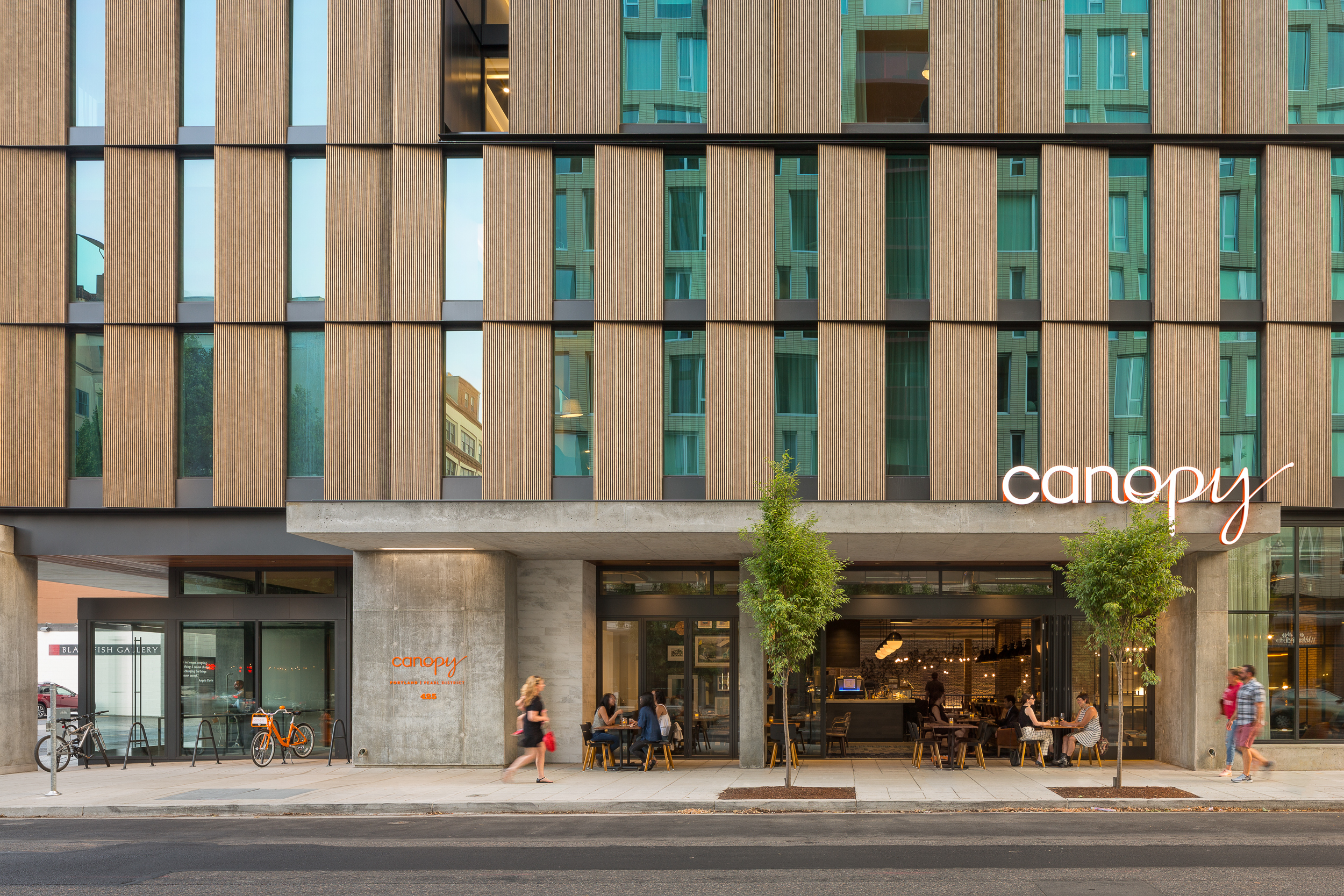  Canopy Hotel / ZGF Architects 