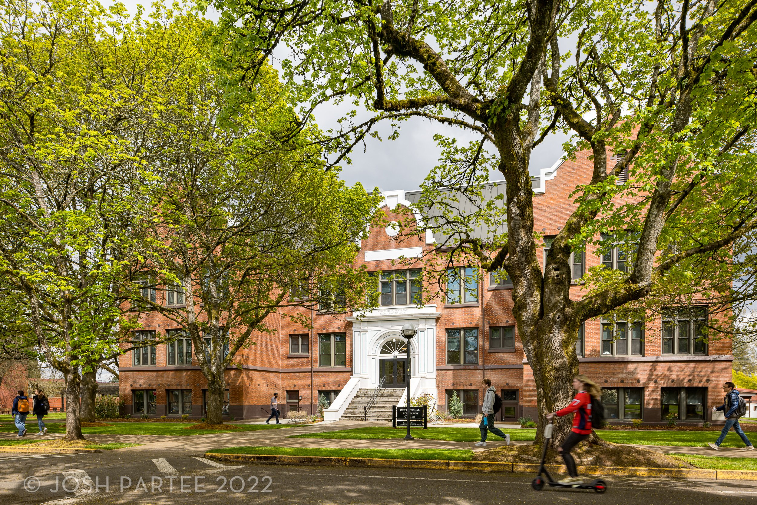 Western Oregon University, ITC / Hennebery Eddy Architects