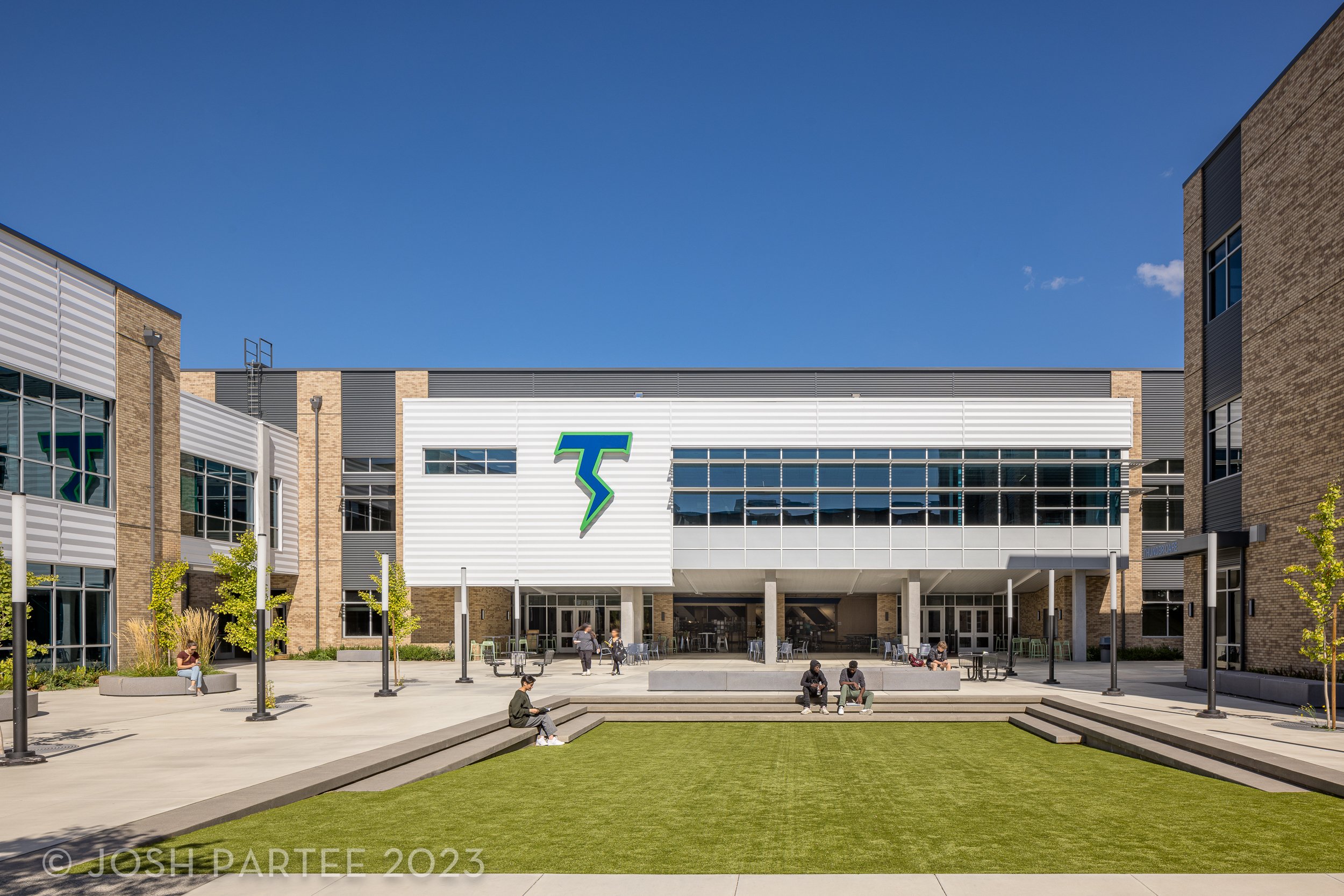 19-MtnViewHS-JoshPartee-1672.jpg