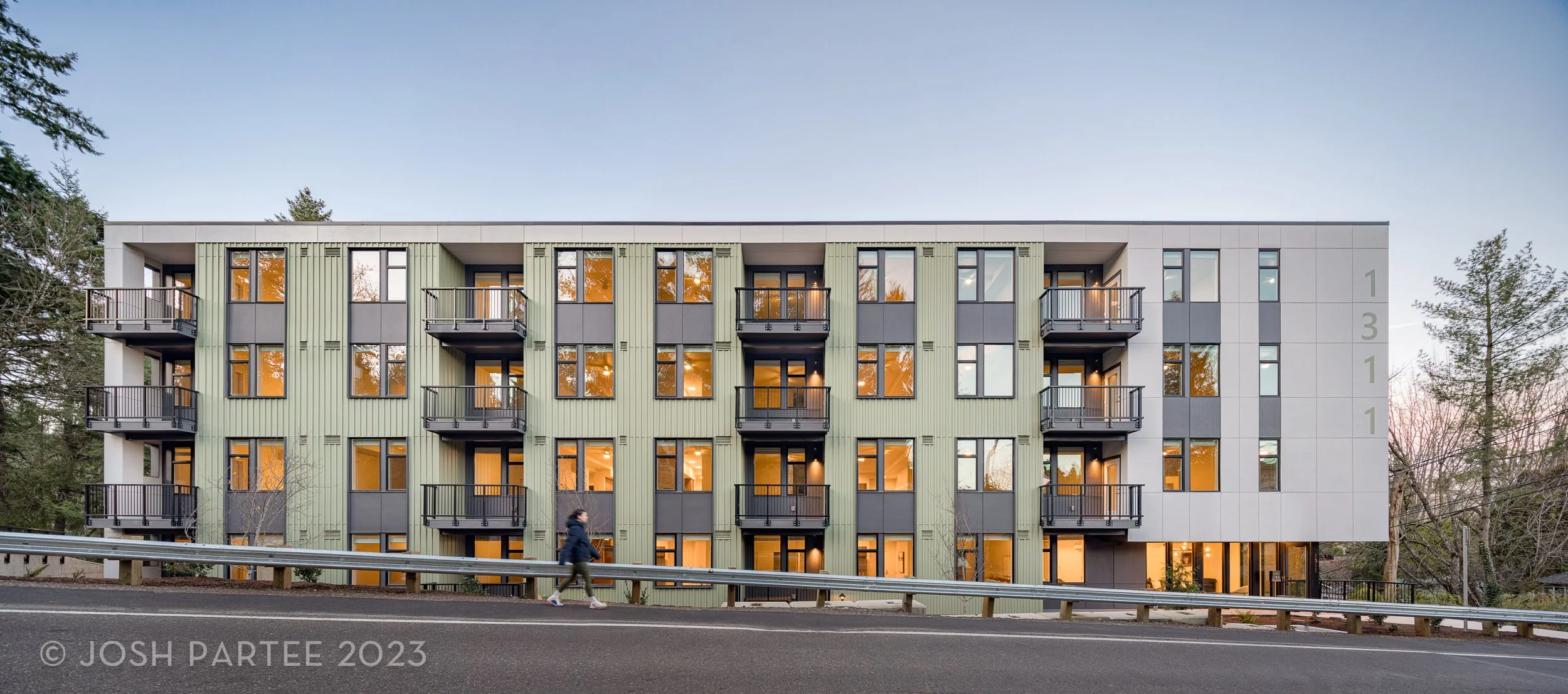  The Woods / Steelhead Architecture 