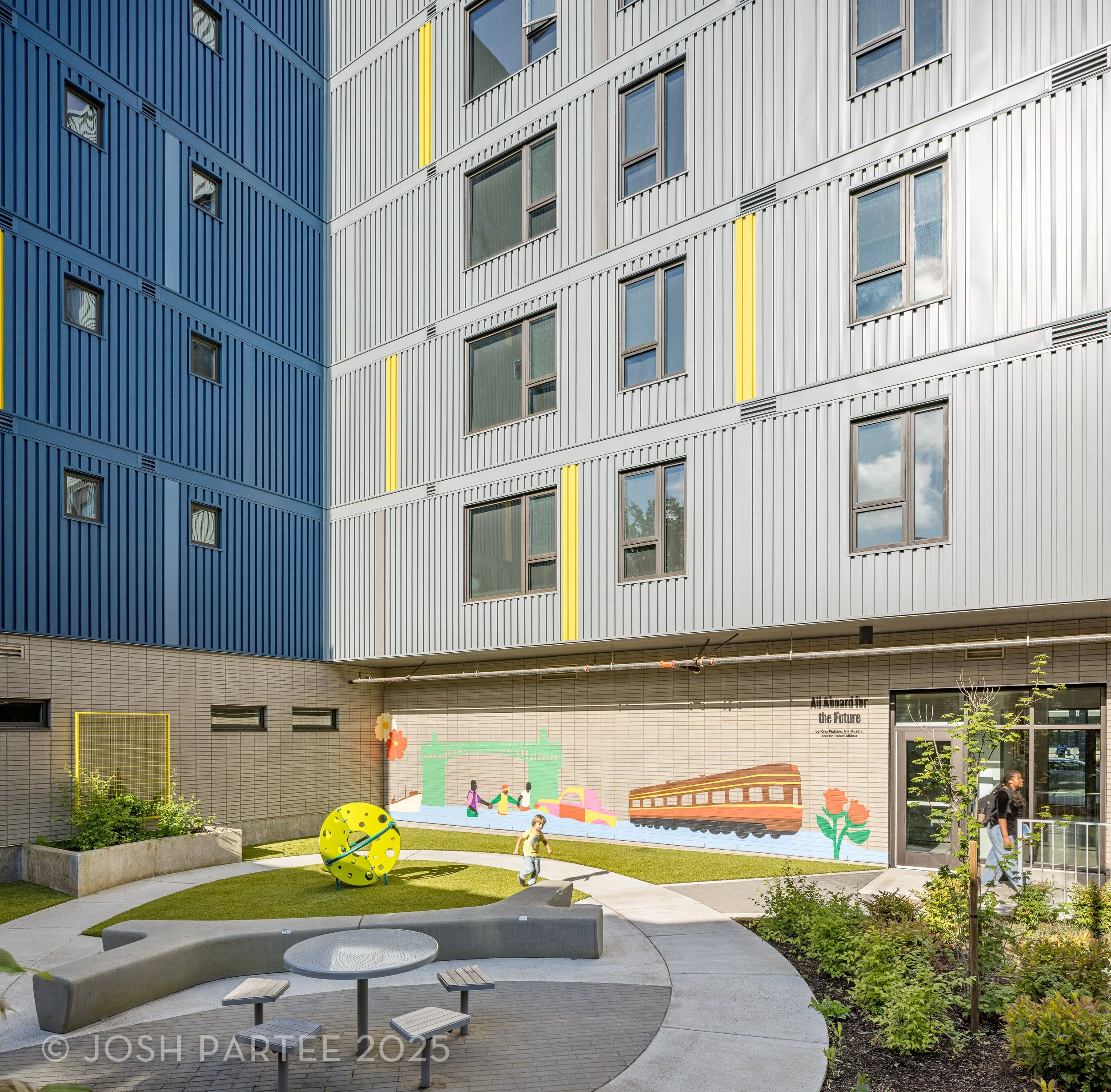 01-Millner-Courtyard-JoshPartee-9643.jpg