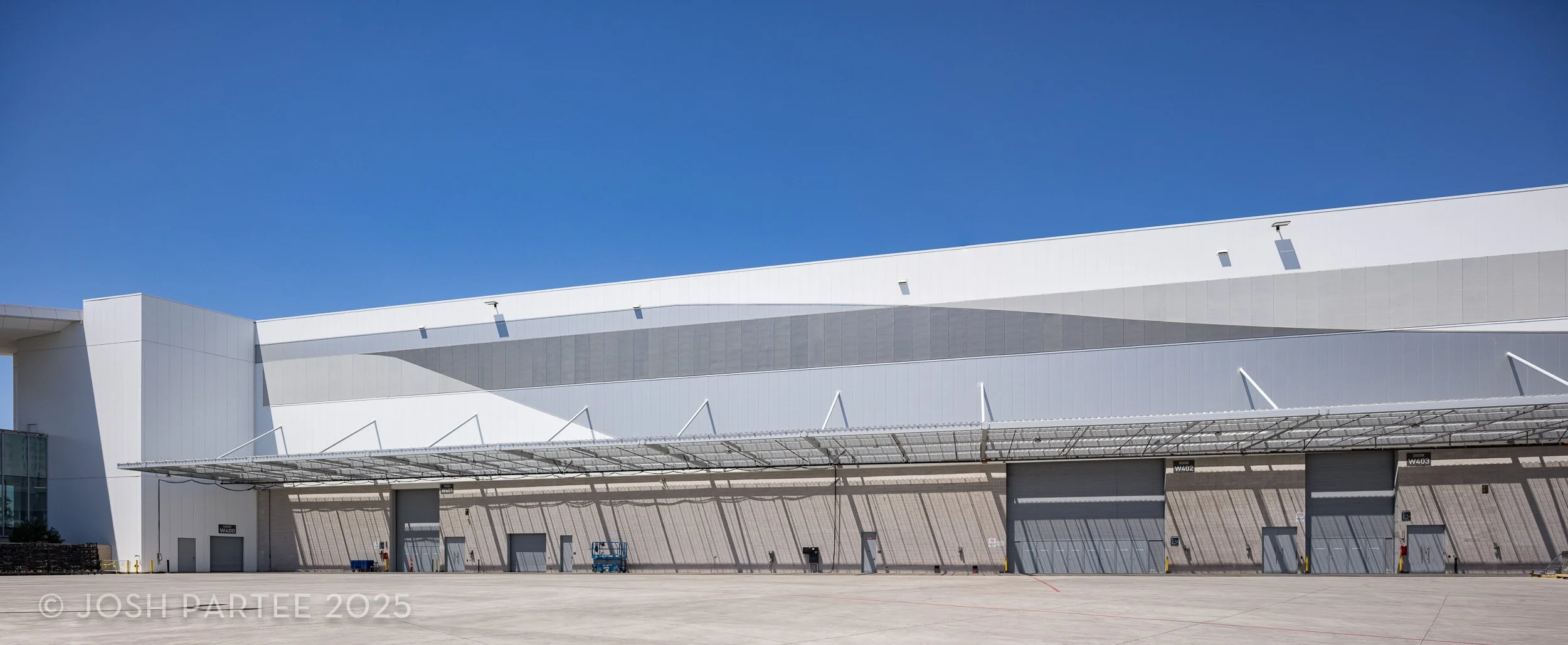  LVCC + Fontainebleau, Las Vegas, NV / Construction Specialties 