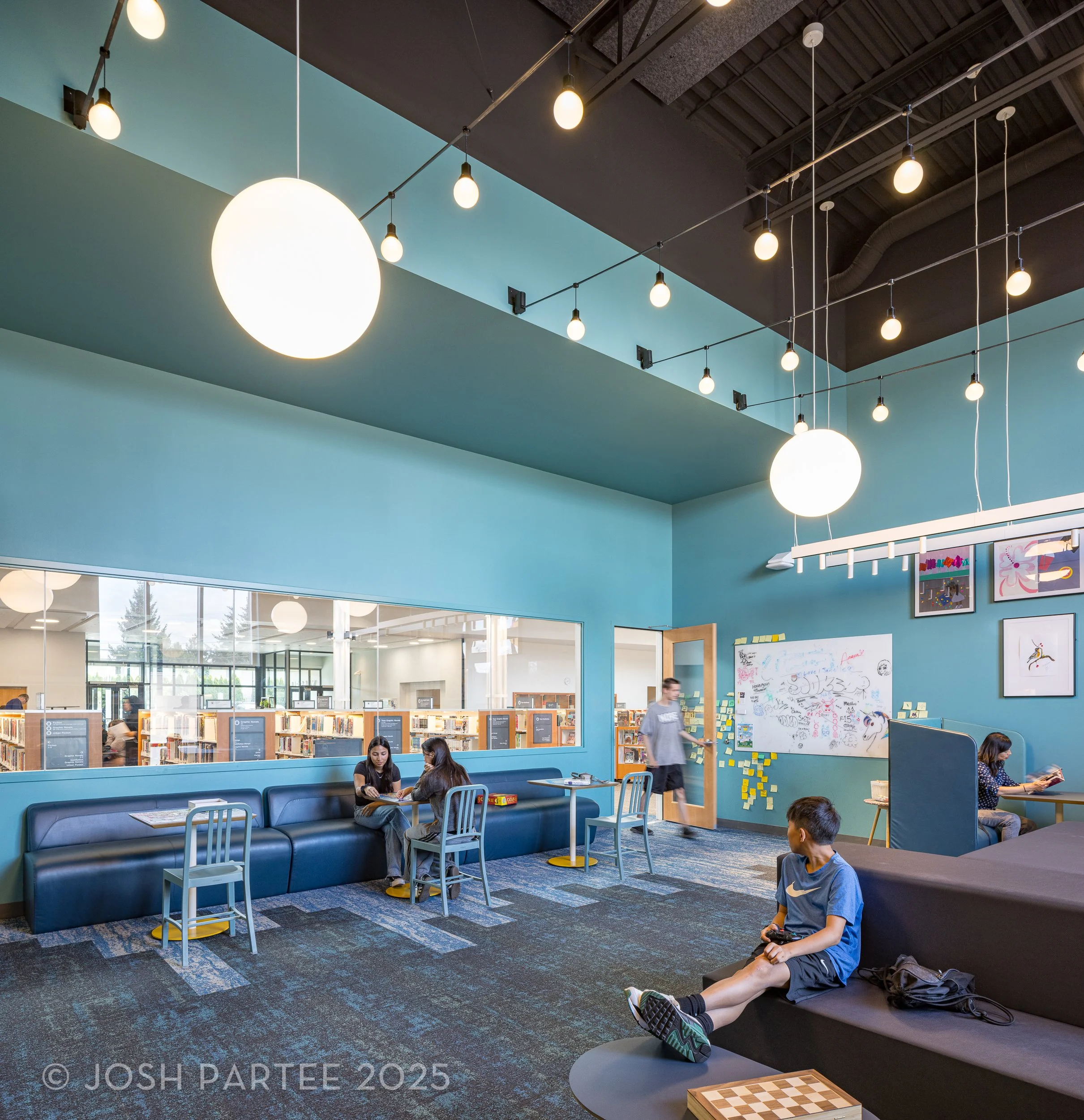 09-Midland-Lib-JoshPartee-9578.jpg