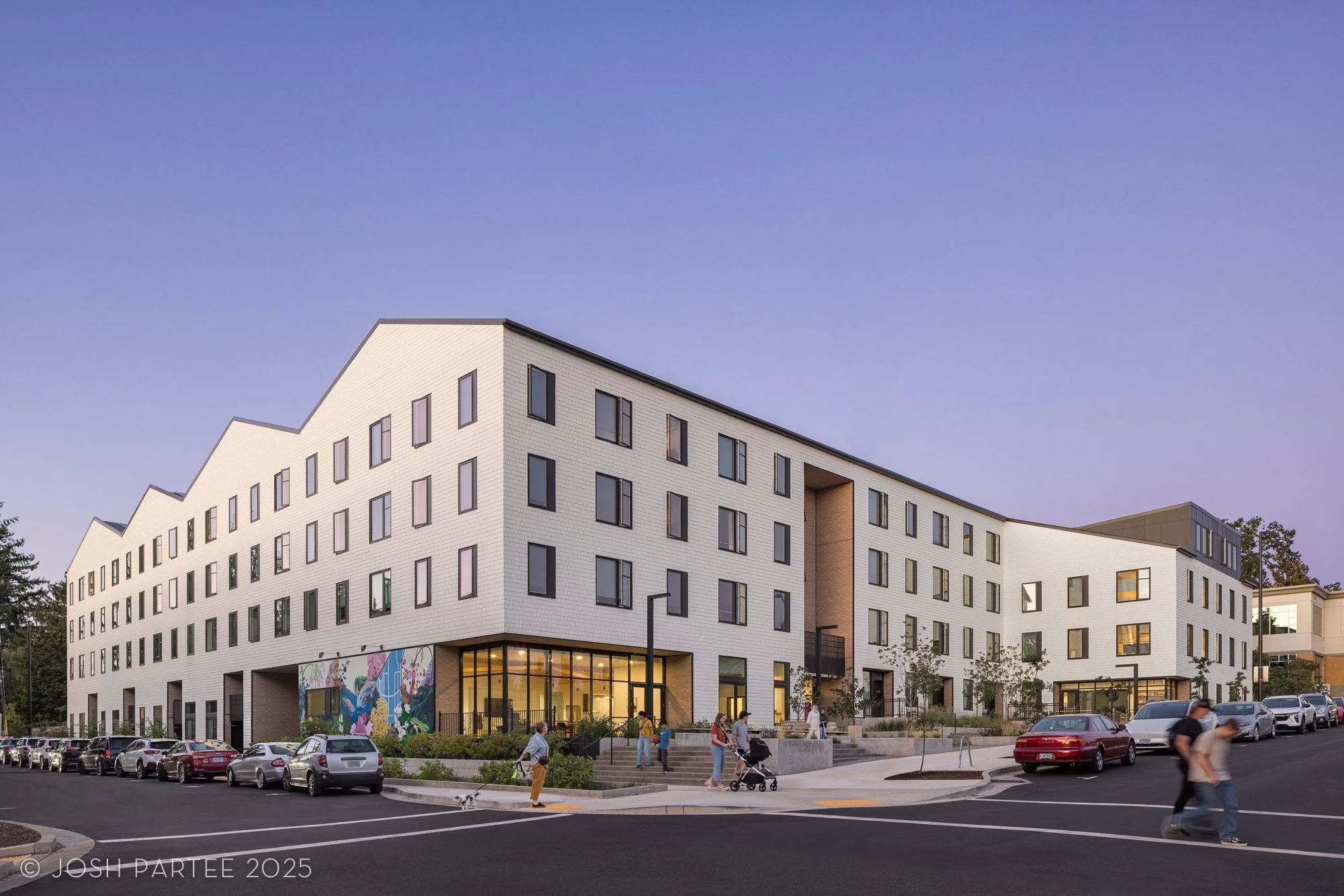  Dartmouth Crossing / Bora 