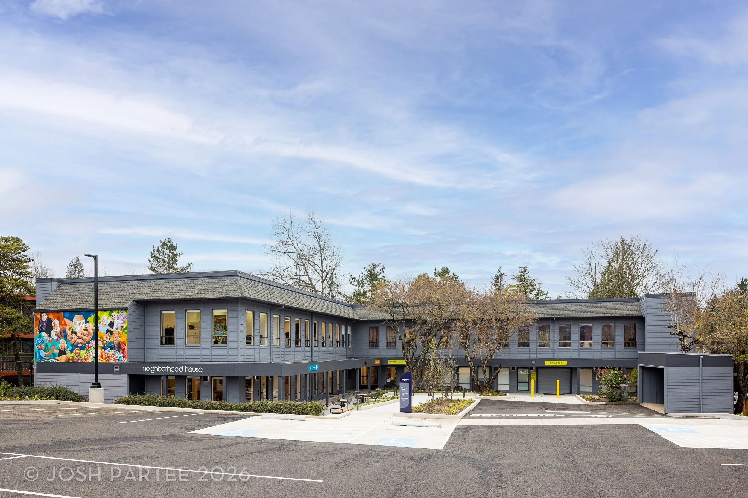  Neighborhood House Food Pantry 