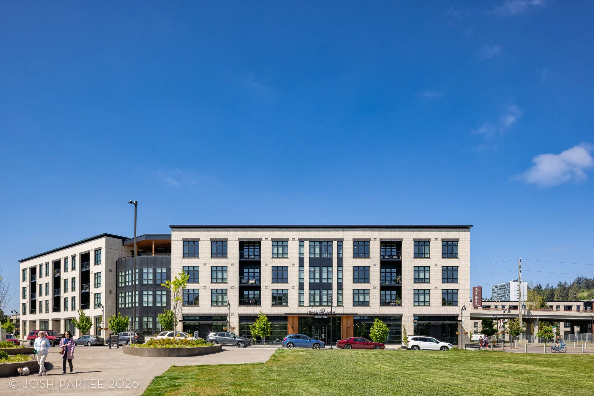  Heartwood Apts / Sera Architects 