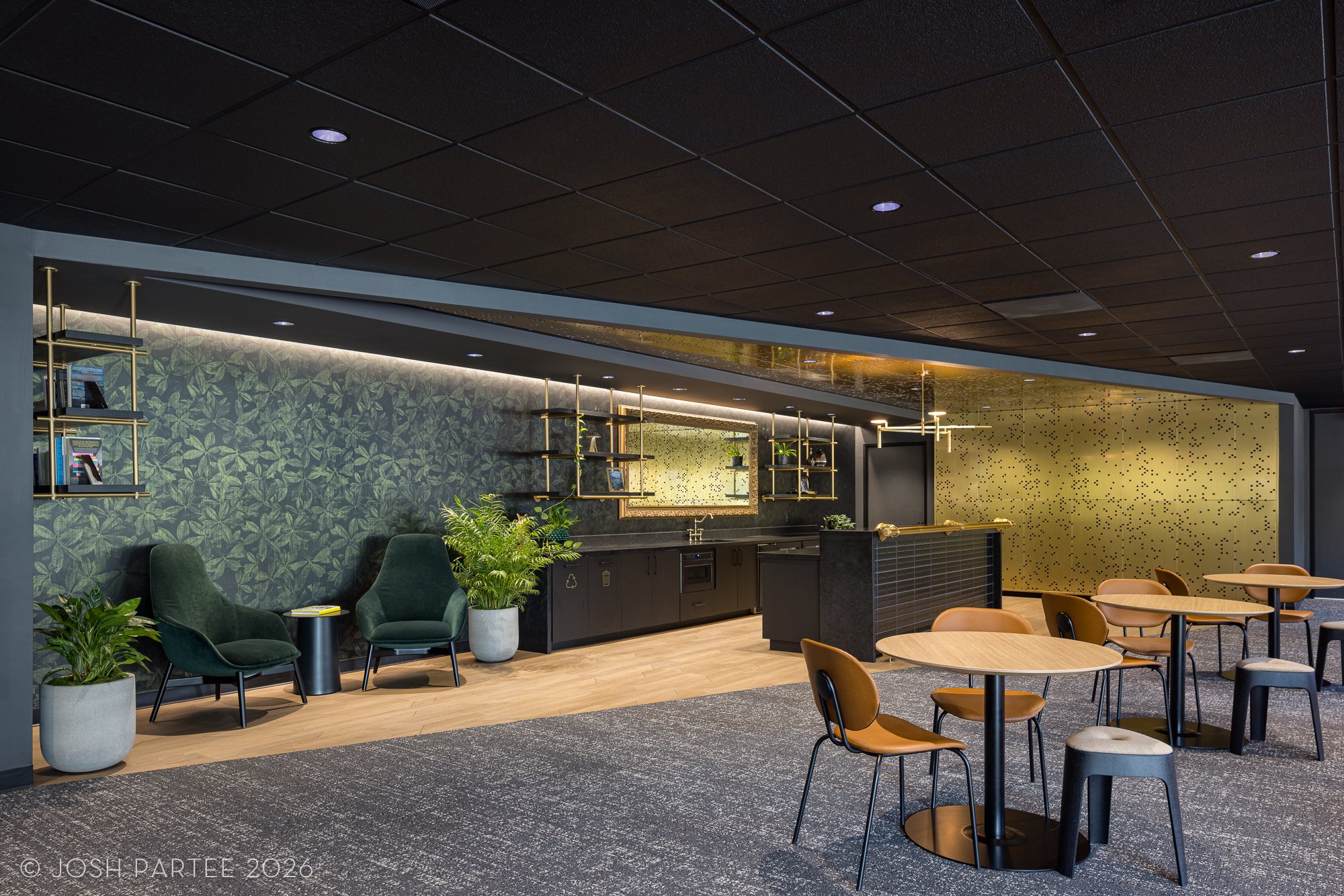 01-WTC-Lounge-JoshPartee-5004.jpg