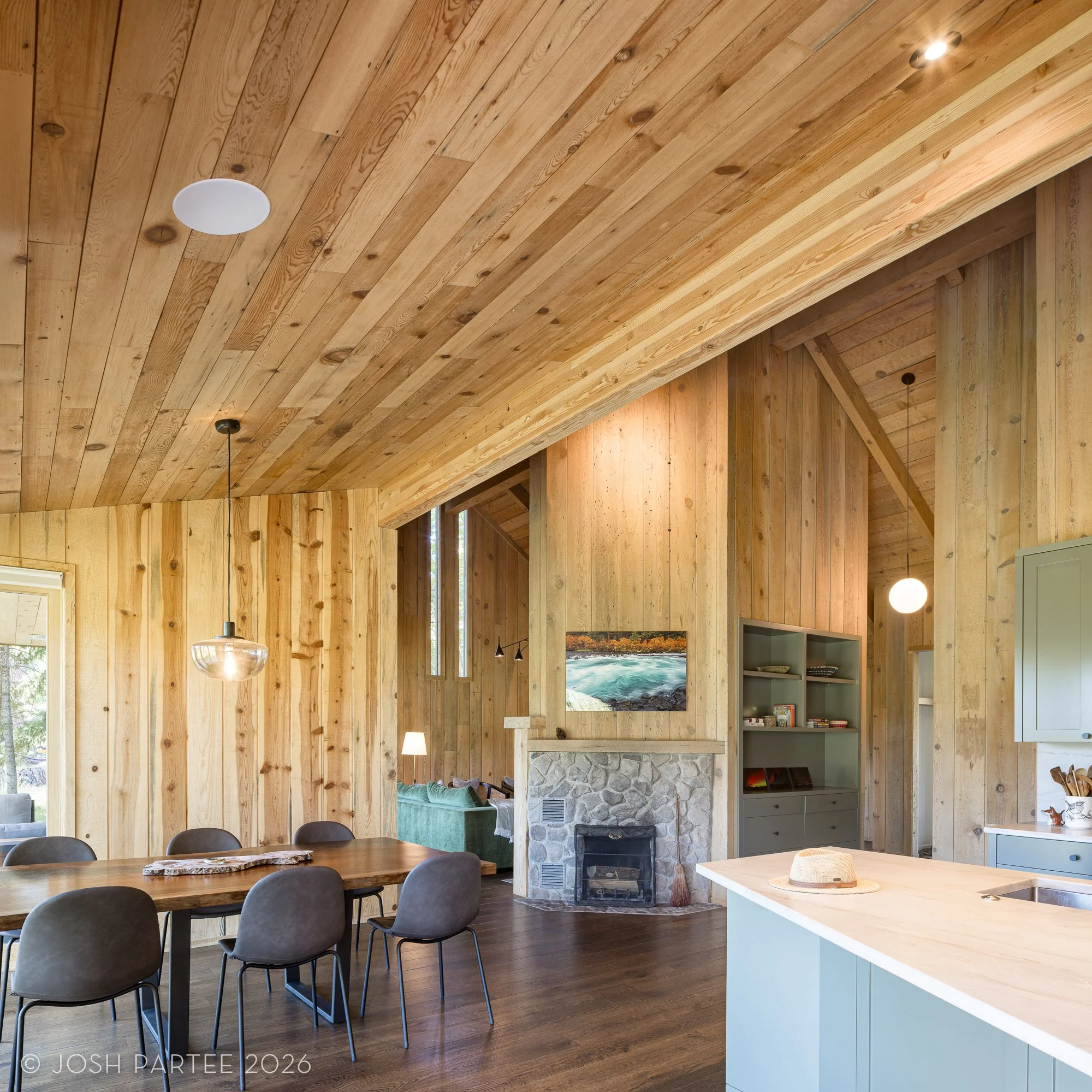 03-Pinelodge-JoshPartee-5244.jpg