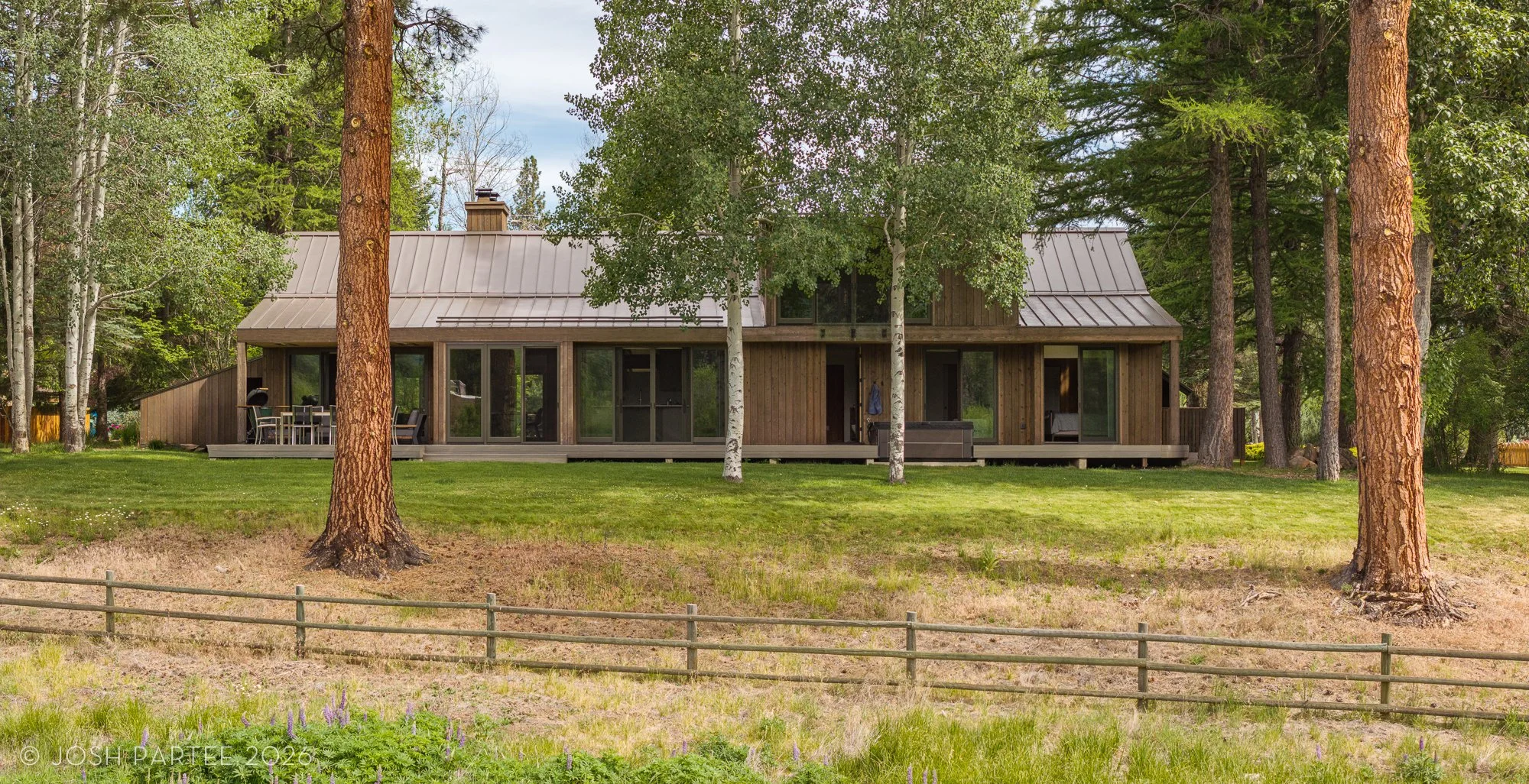 08-Pinelodge-JoshPartee-0838.jpg