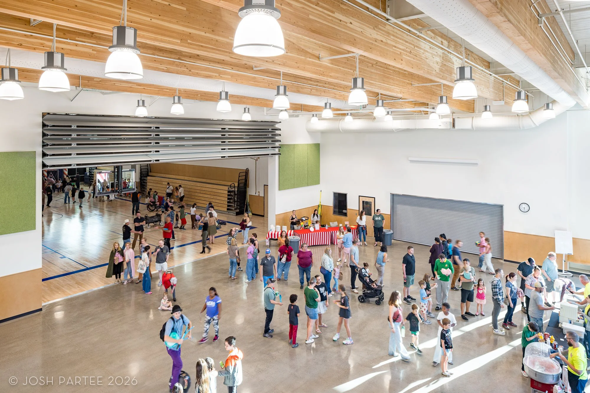  Raleigh Hills Elementary School / DLR Group 