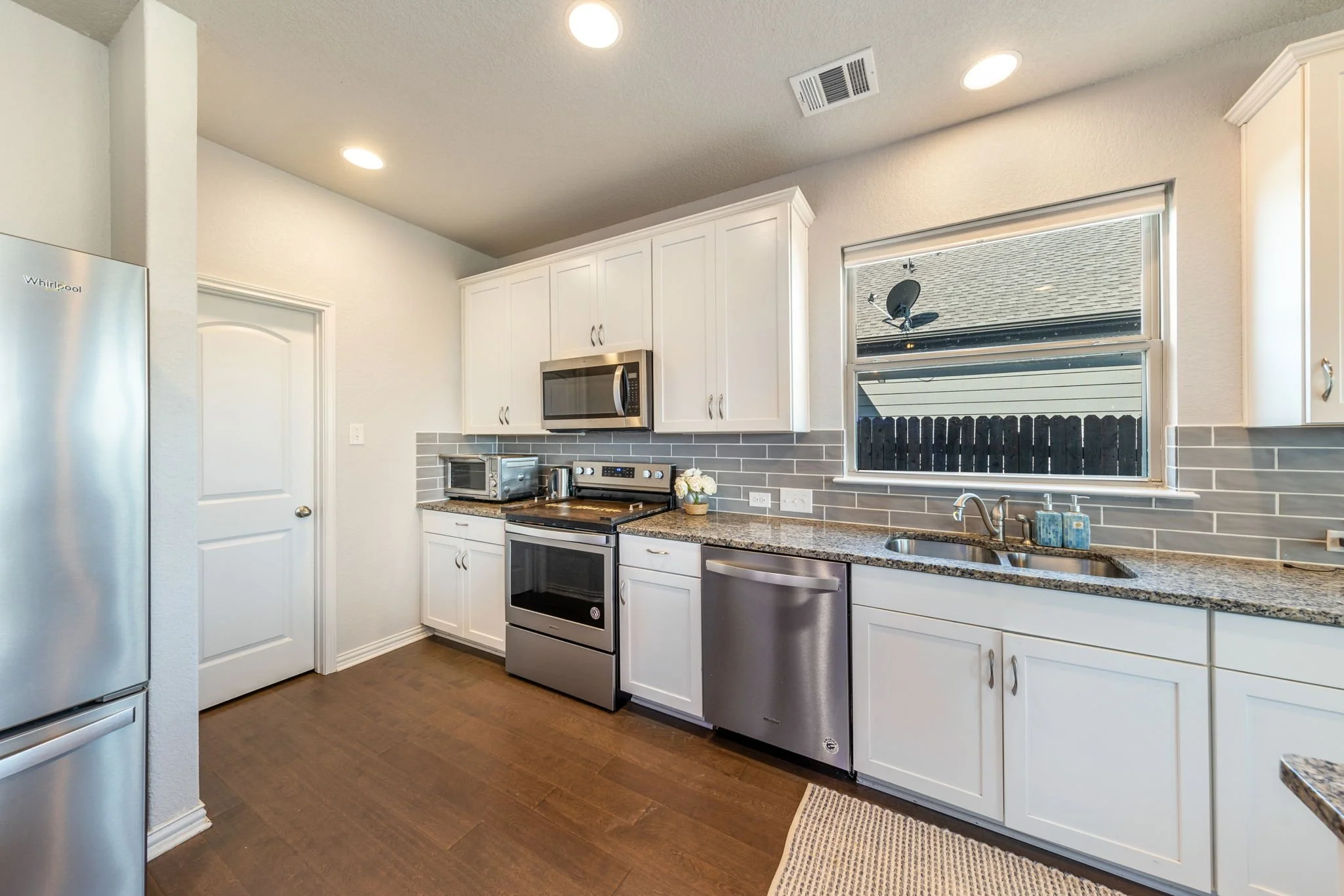 SQFT-0281.jpg