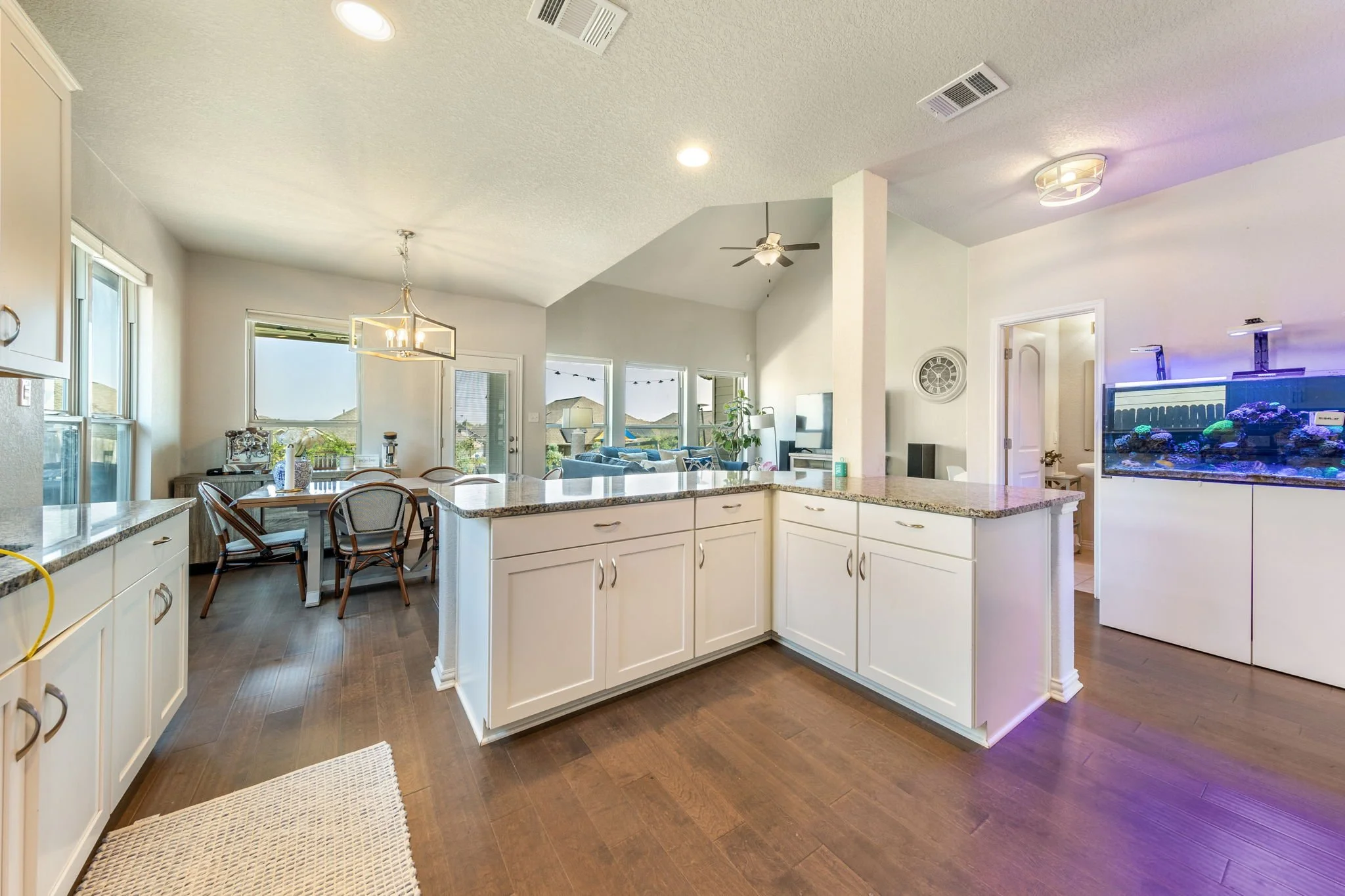 SQFT-0355.jpg