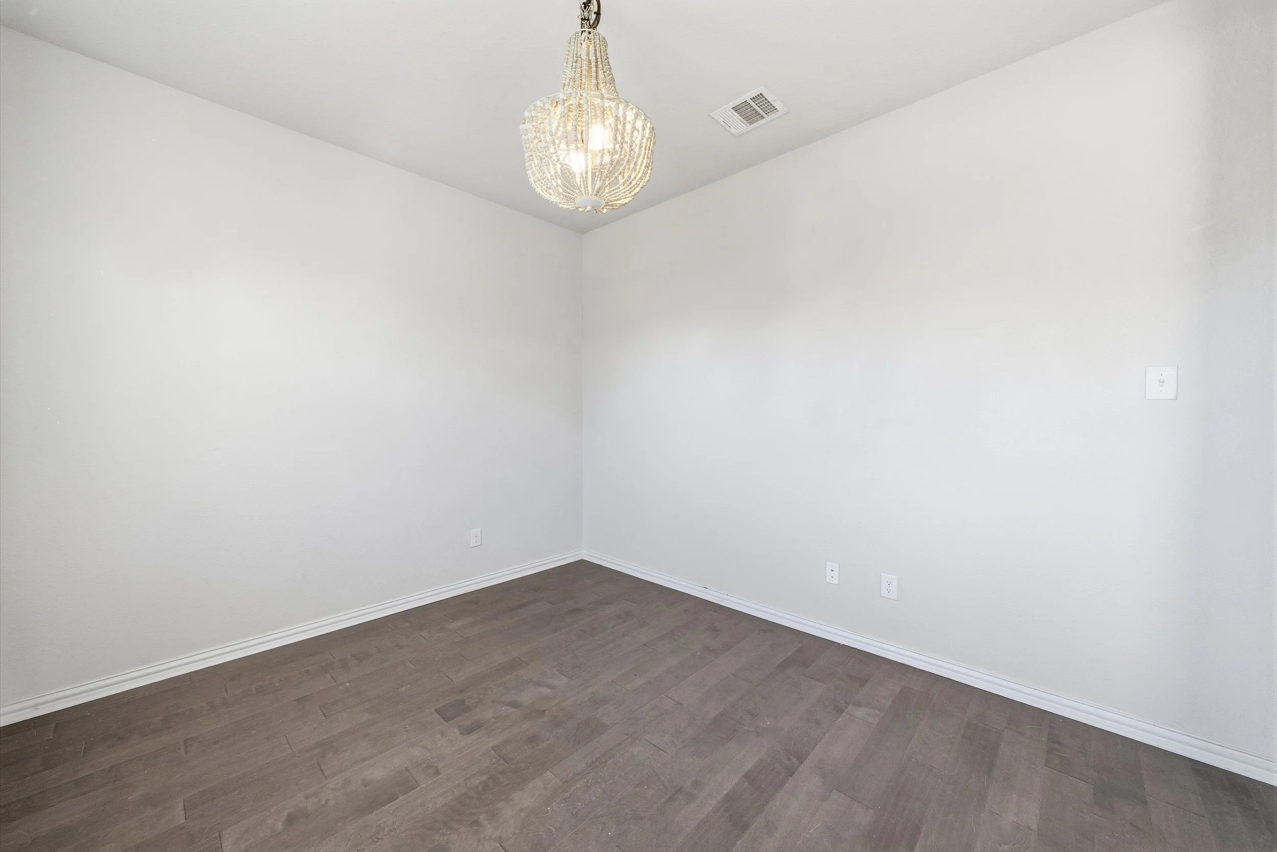 7-SQFT-0546.jpg