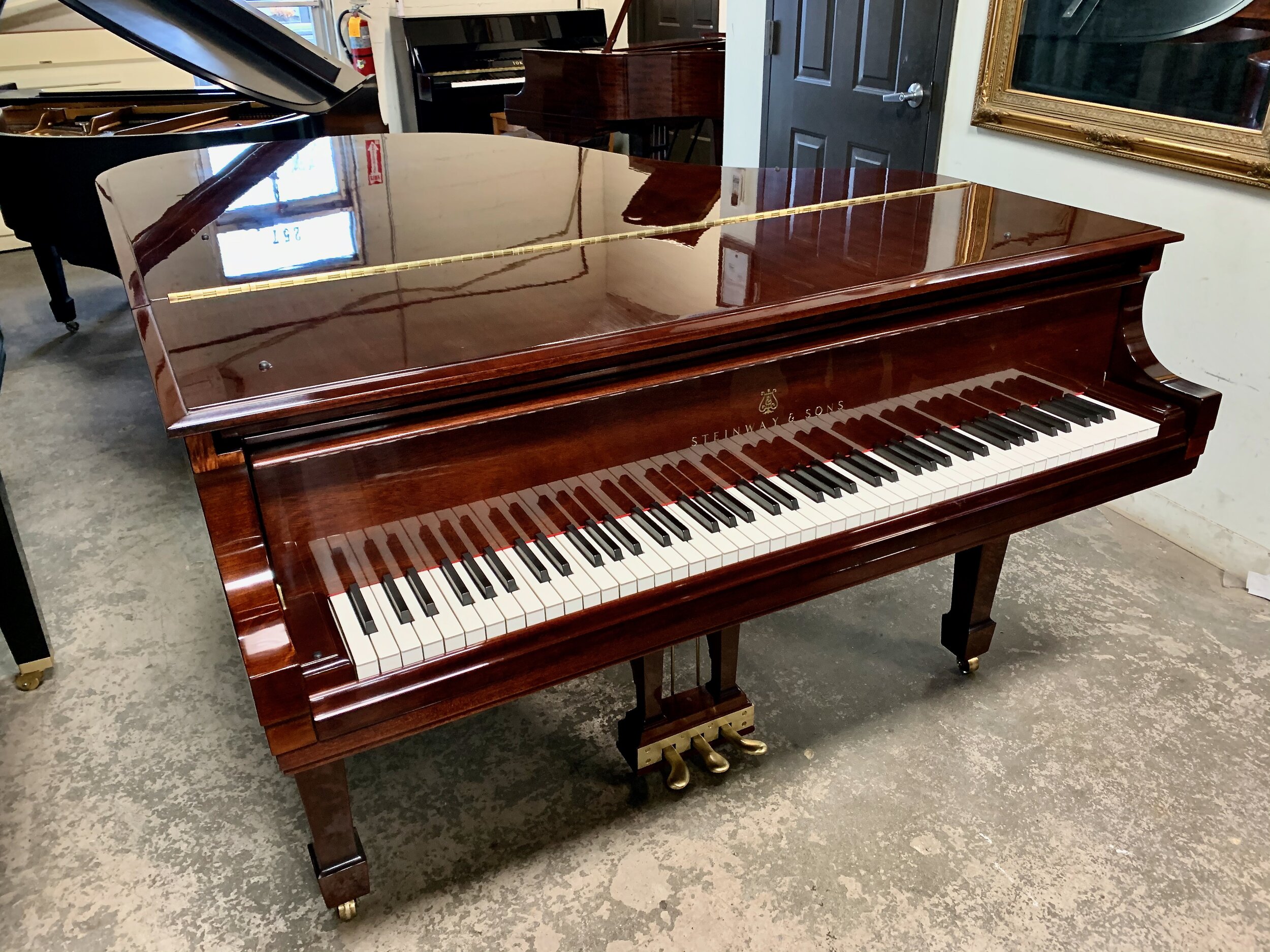 YONKERS L - 1 (4).jpeg