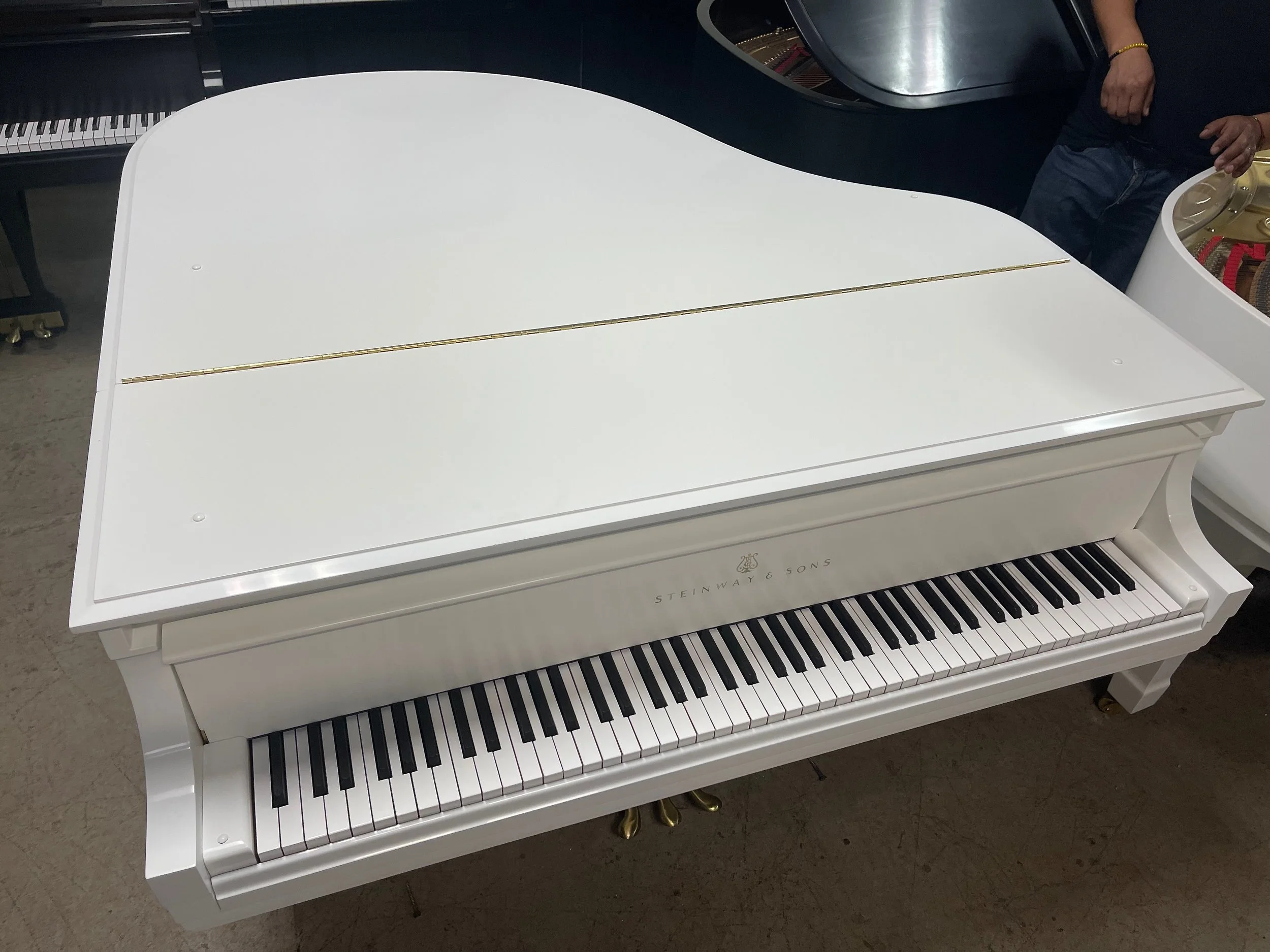 S WHITE - 1 (5).jpeg