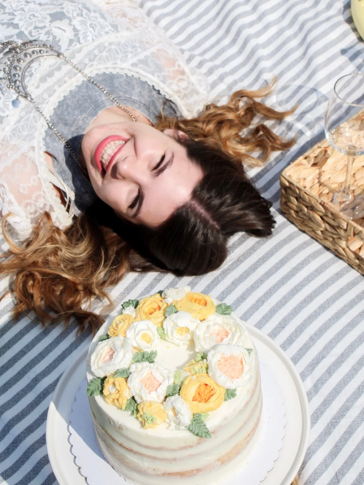 My Big Fat Kindred Cake Picnic