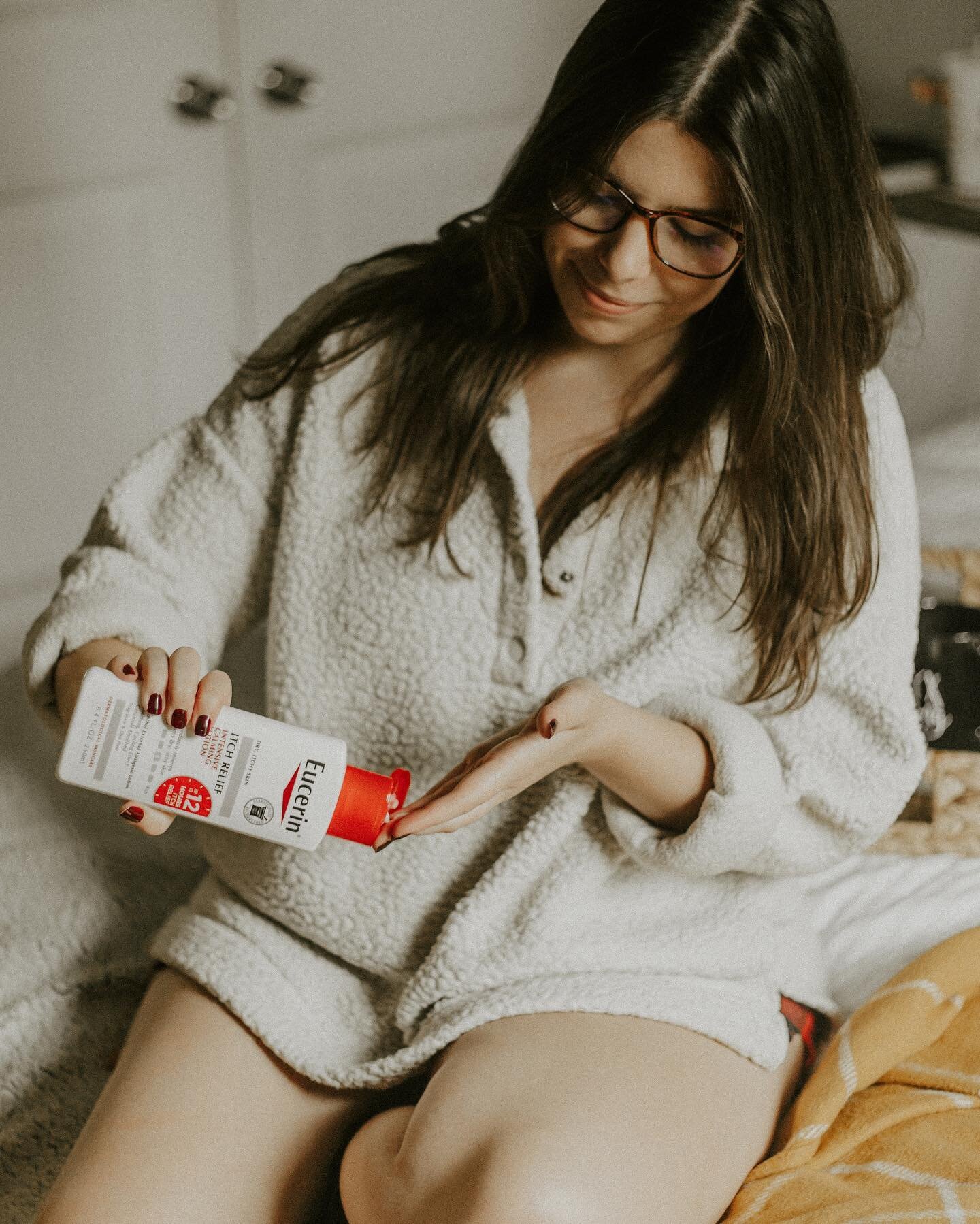 #ad Just over here trying to stay silky smoooooth. Colder temps are almost upon us which means our skin is soon going to need some extra TLC, especially those hands because of the extra washing! ✋🏻 Eucerin, a dermatologist-recommended brand, is with