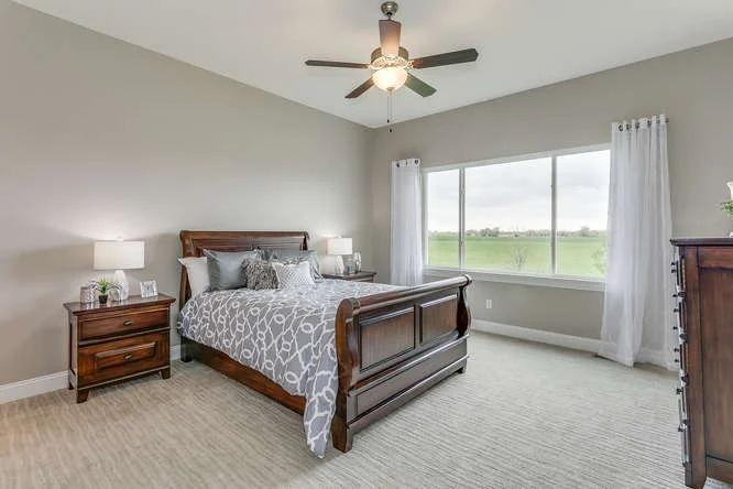 4315 N Ridge Port St Wichita-small-014-10-Master Bedroom-666x445-72dpi.jpg