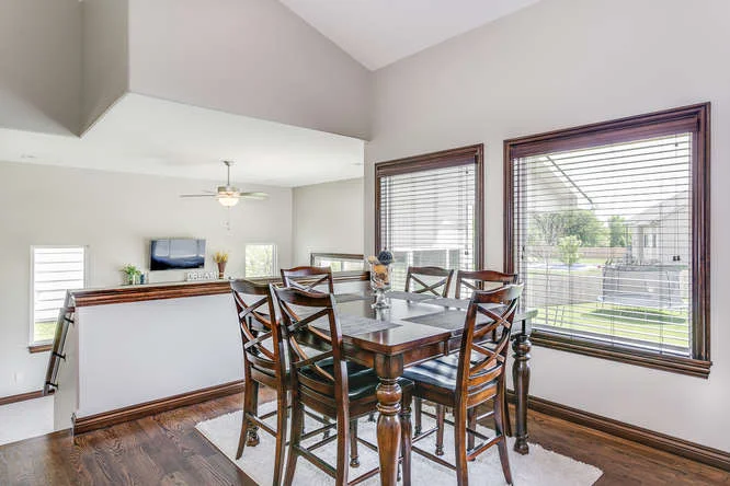 4312 N Ridge Port St Wichita-small-008-26-Dining Room-666x445-72dpi.jpg