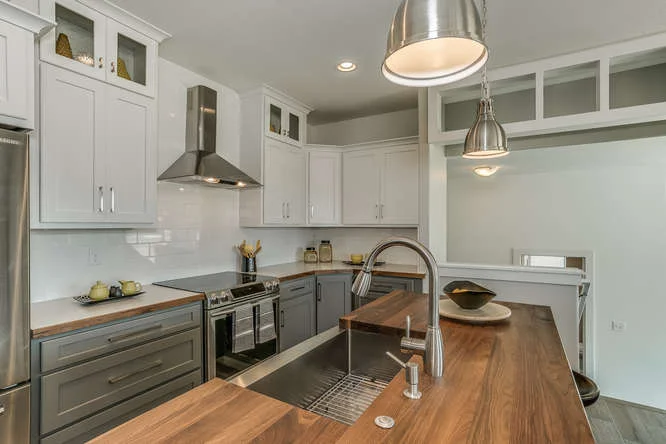 6285 W Kollmeyer Ct Wichita KS-small-010-7-Kitchen-666x445-72dpi.jpg