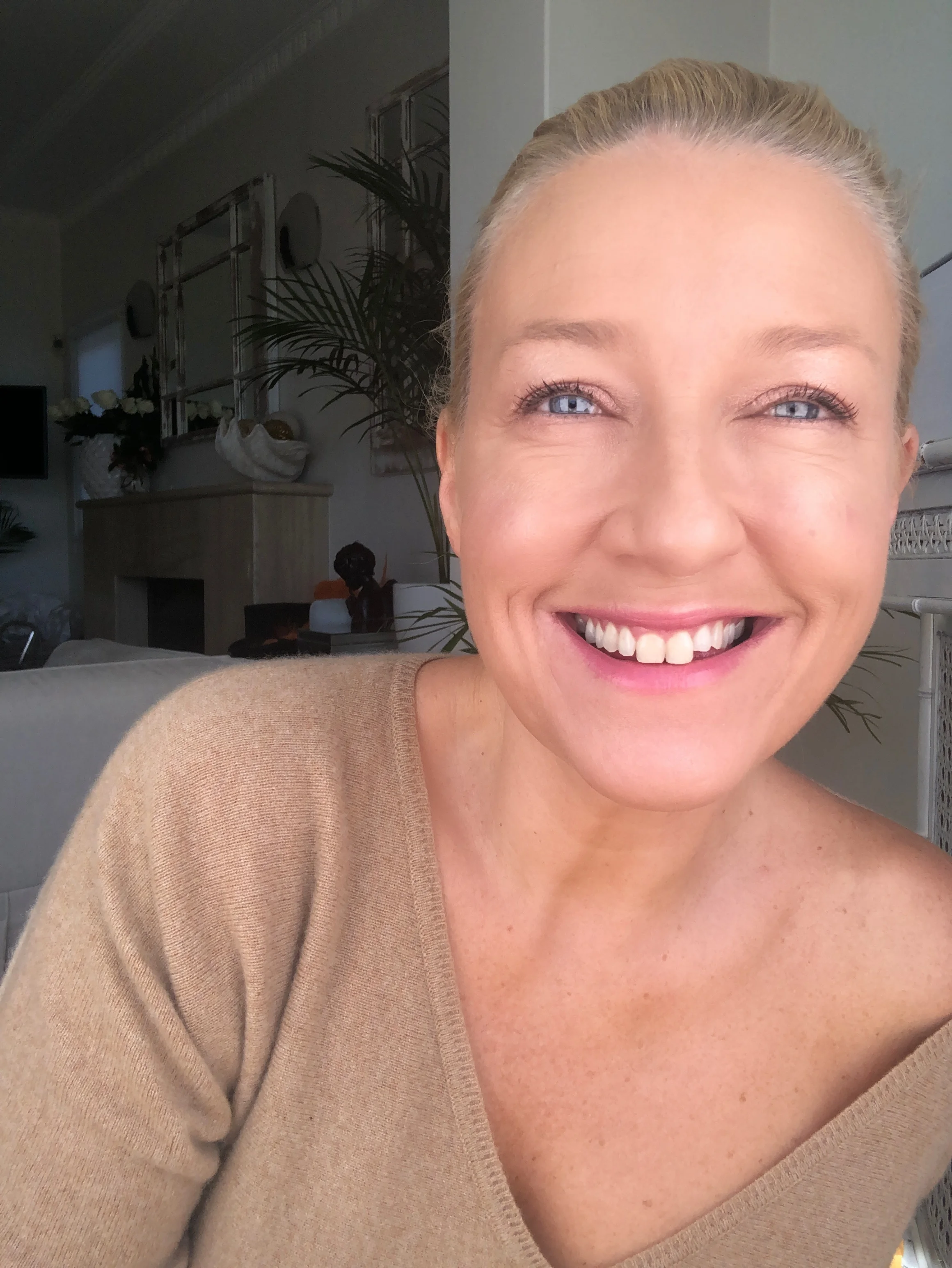 PAULA-JOYE-ROSE-GOLD-MAKE-UP.jpg