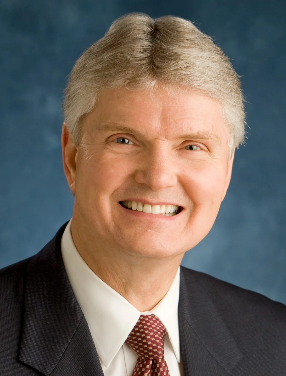 Kim Cameron-Headshot.jpg