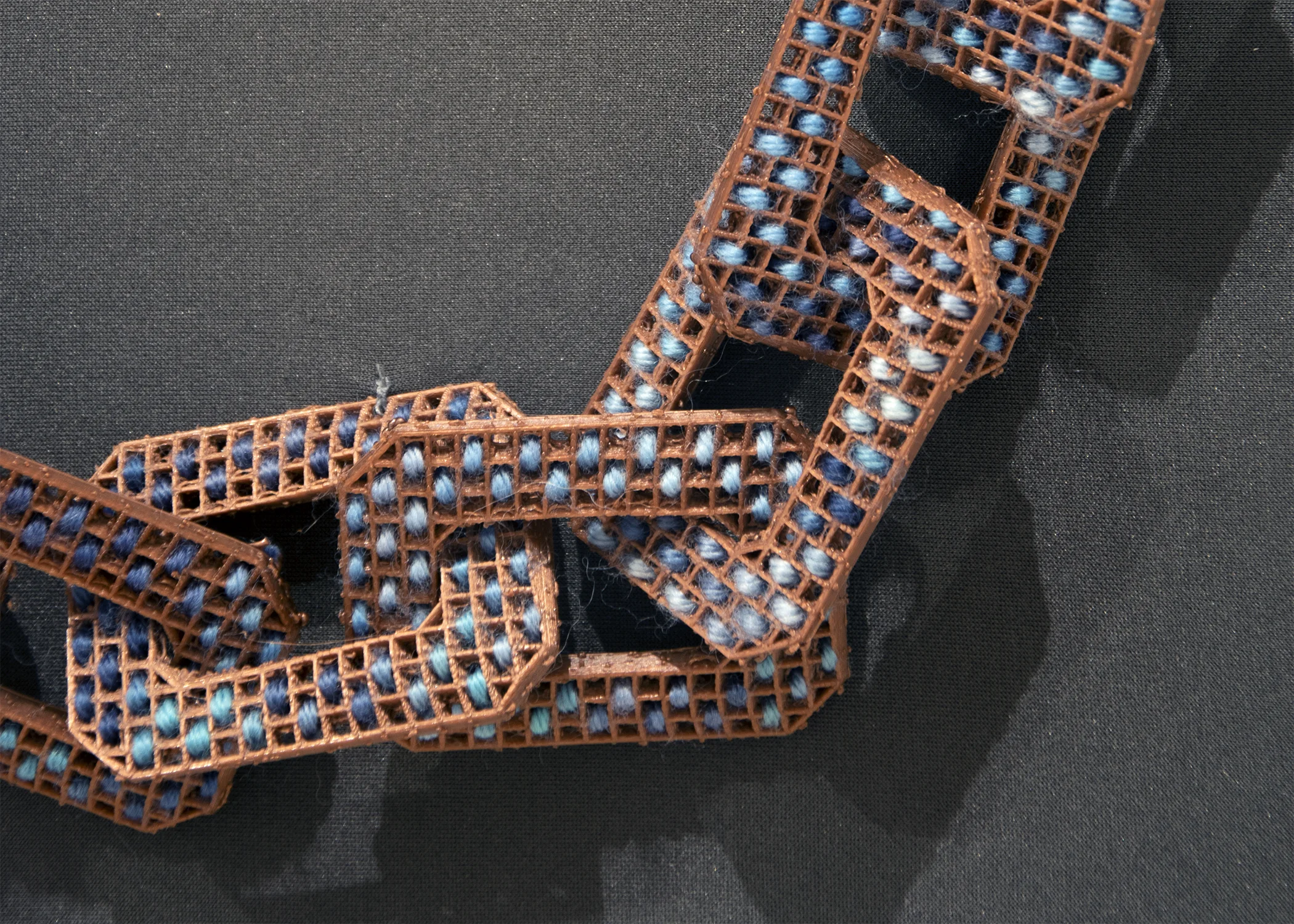 CHAIN-2-DETAIL.jpg