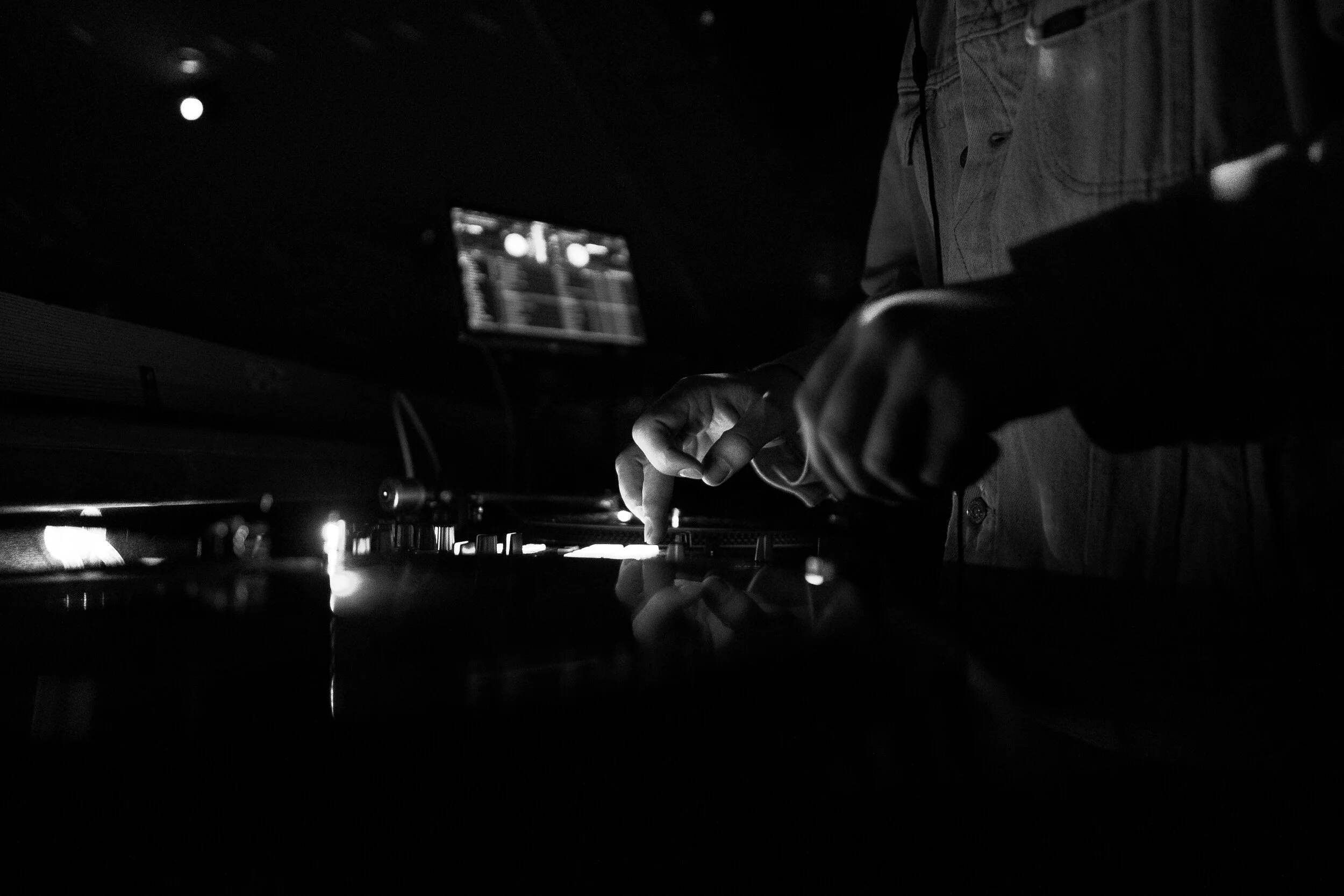 scratch bw-1003.jpg