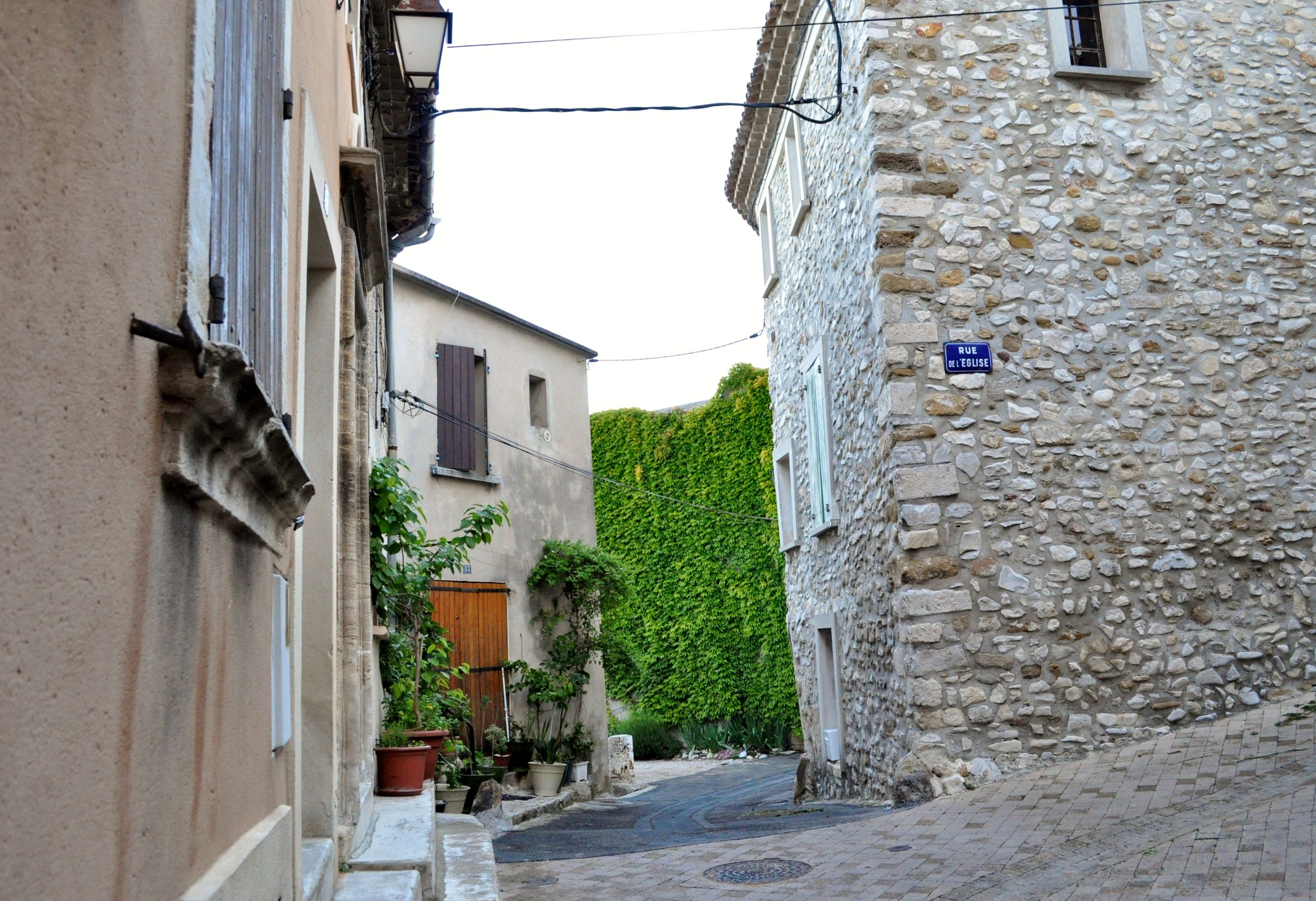 The winding streets of Sablet