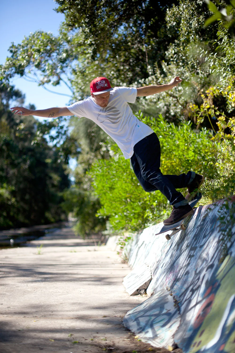 PeteAdams_SkateMoreSurfMore_BSSmithAvalon_Web.jpg
