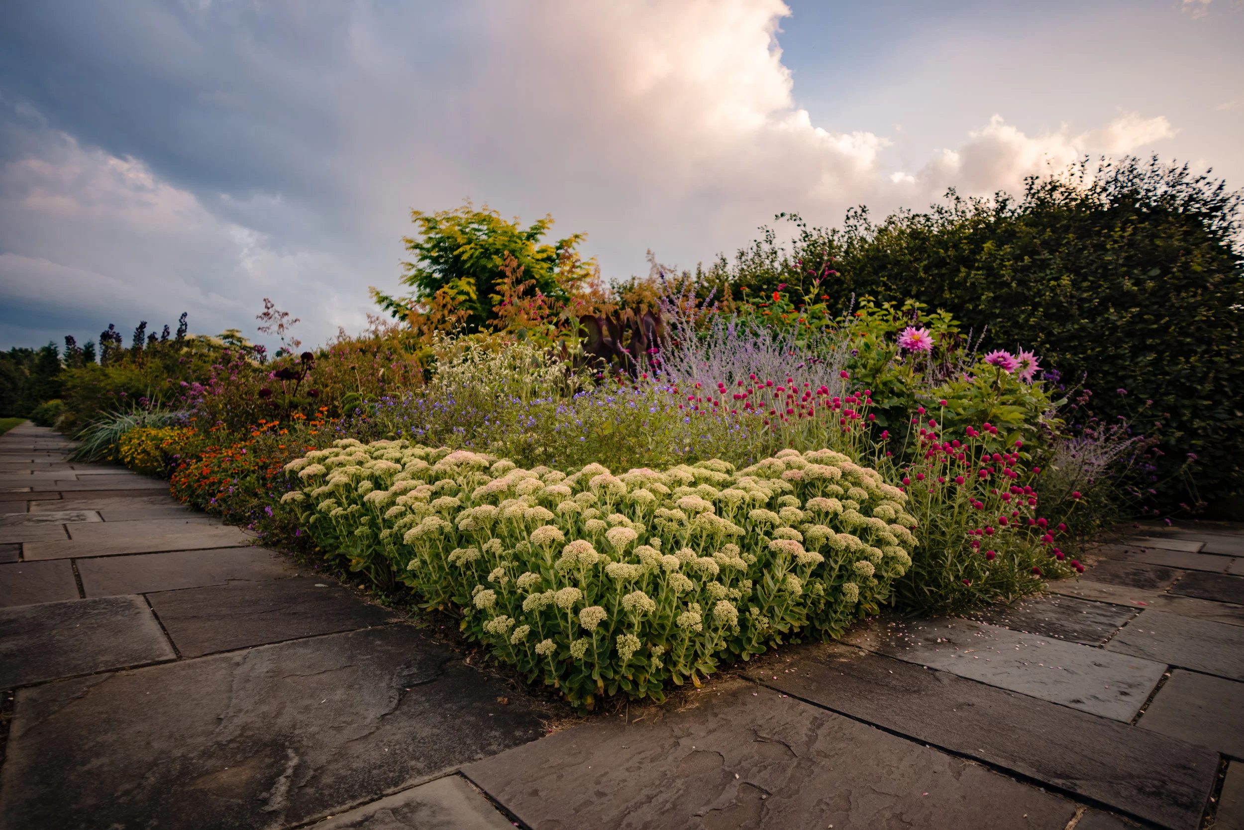 The Lloyd Border @ White Flower Farm - Morris © Winter Caplanson