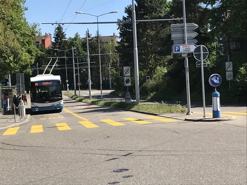 Bushaltestelle Geeringstrasse