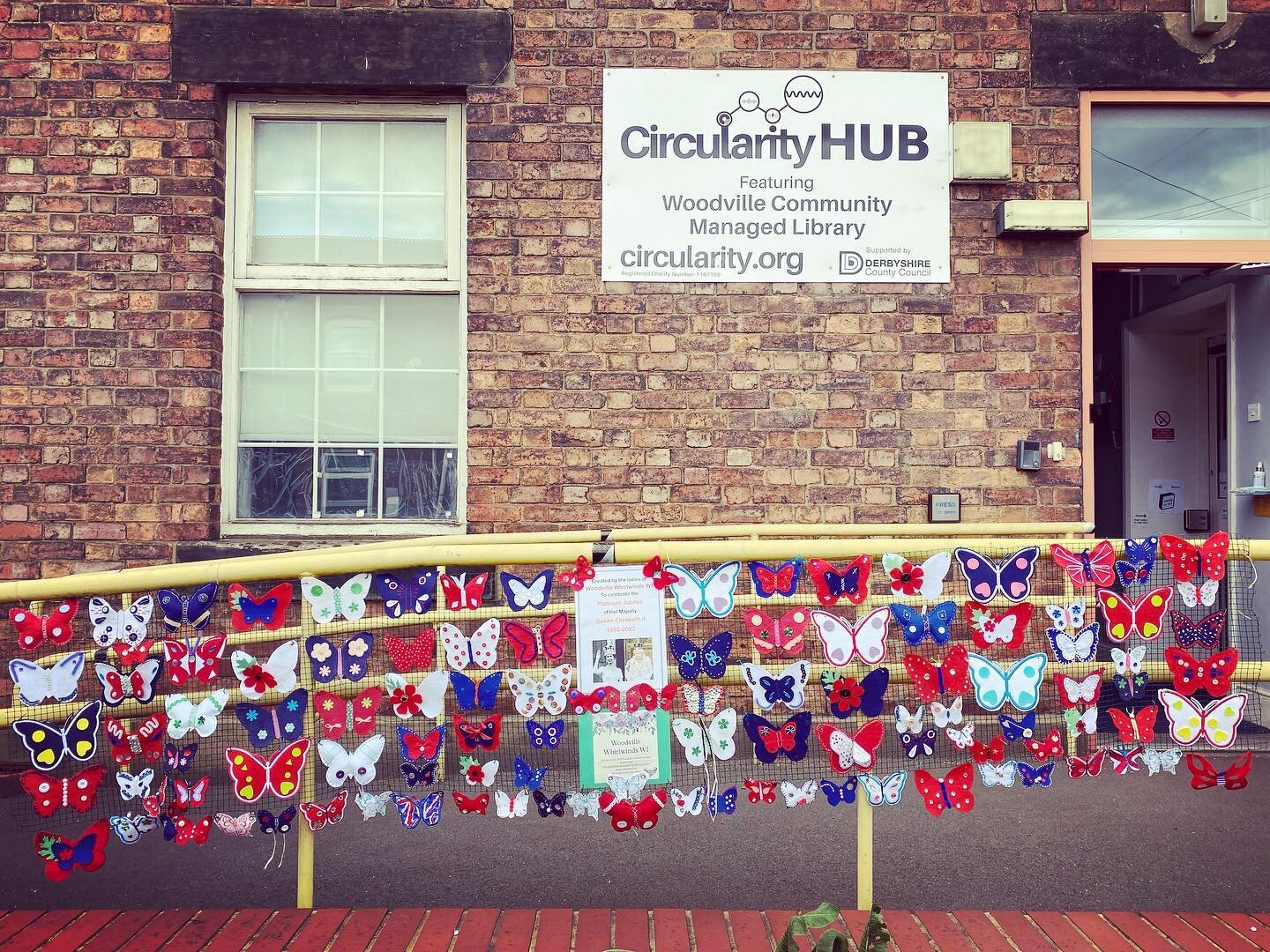 We are very grateful to Woodville Whirlwinds WI for creating a commemorative display celebrating the Queen&rsquo;s Jubilee, and for choosing Woodville #CircularityHUB to display it! #queen #queenelizabeth #jubilee #queensjubilee #queensjubilee2022 #h