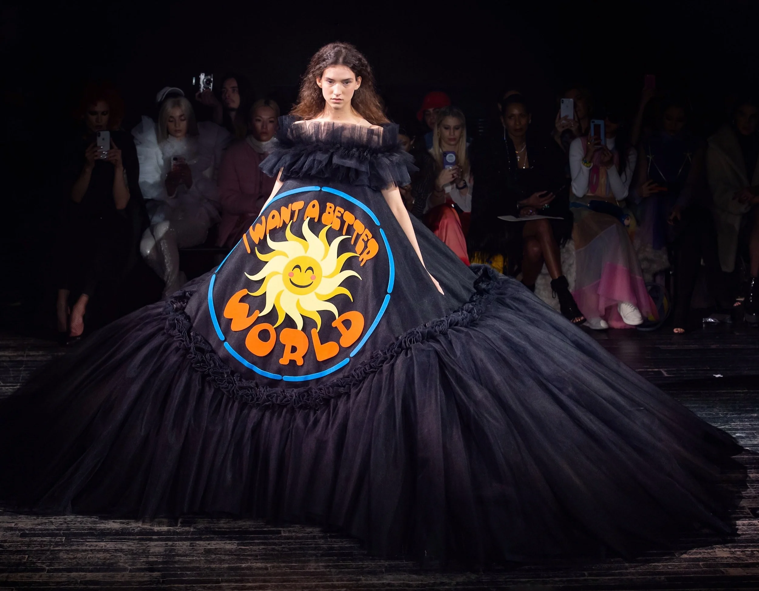 “I want a better world” Victor & Rolf SS19 Couture