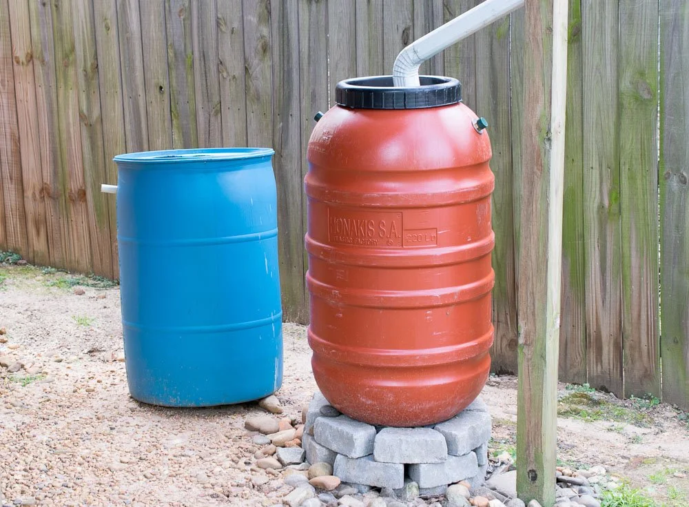 5 Urban Garden Rain Barrel Features Yours Must Have