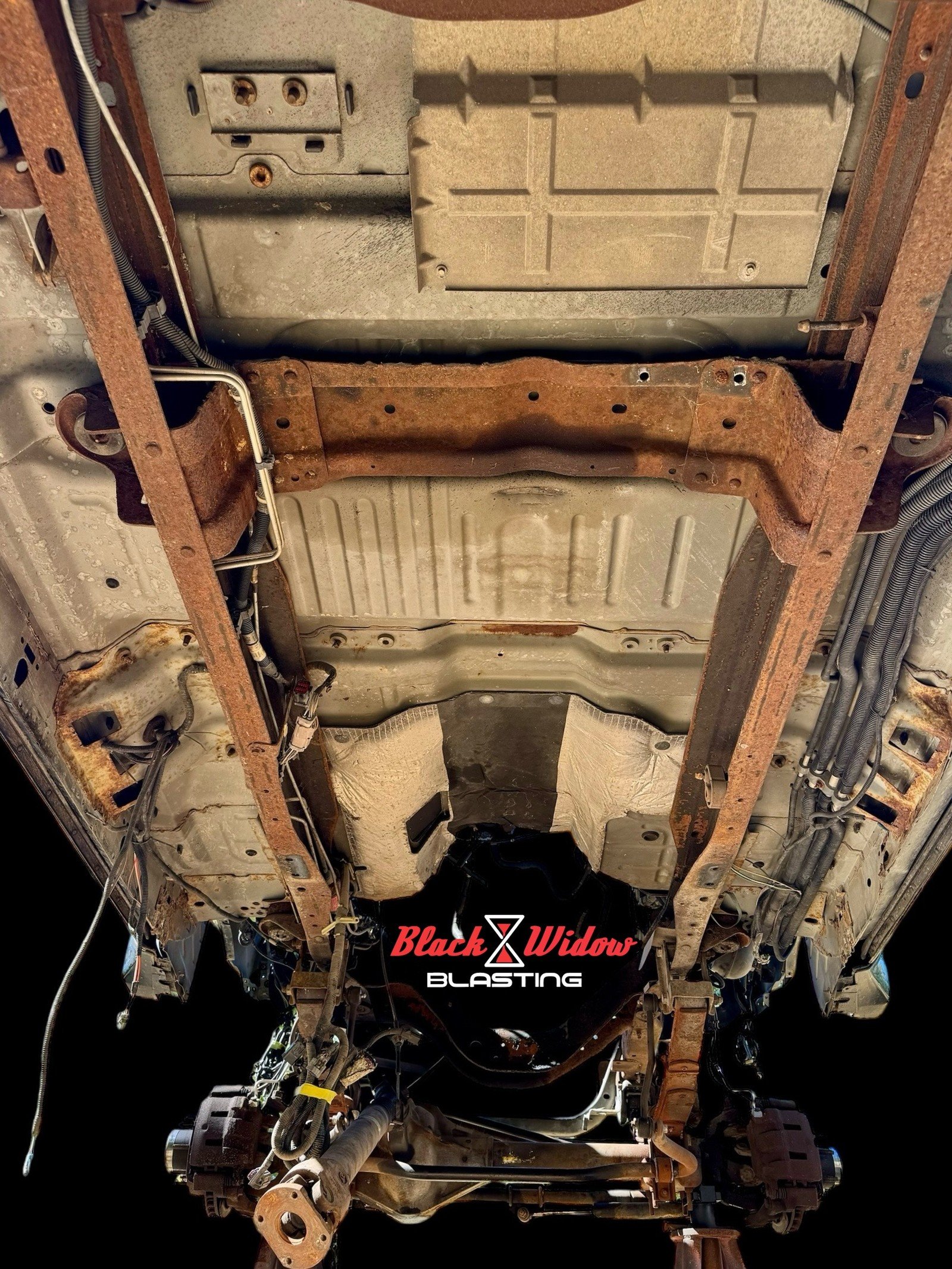 18_2001-ford-excursion-underbody-rust-before-black-widow-blasting-central-virginia.jpg