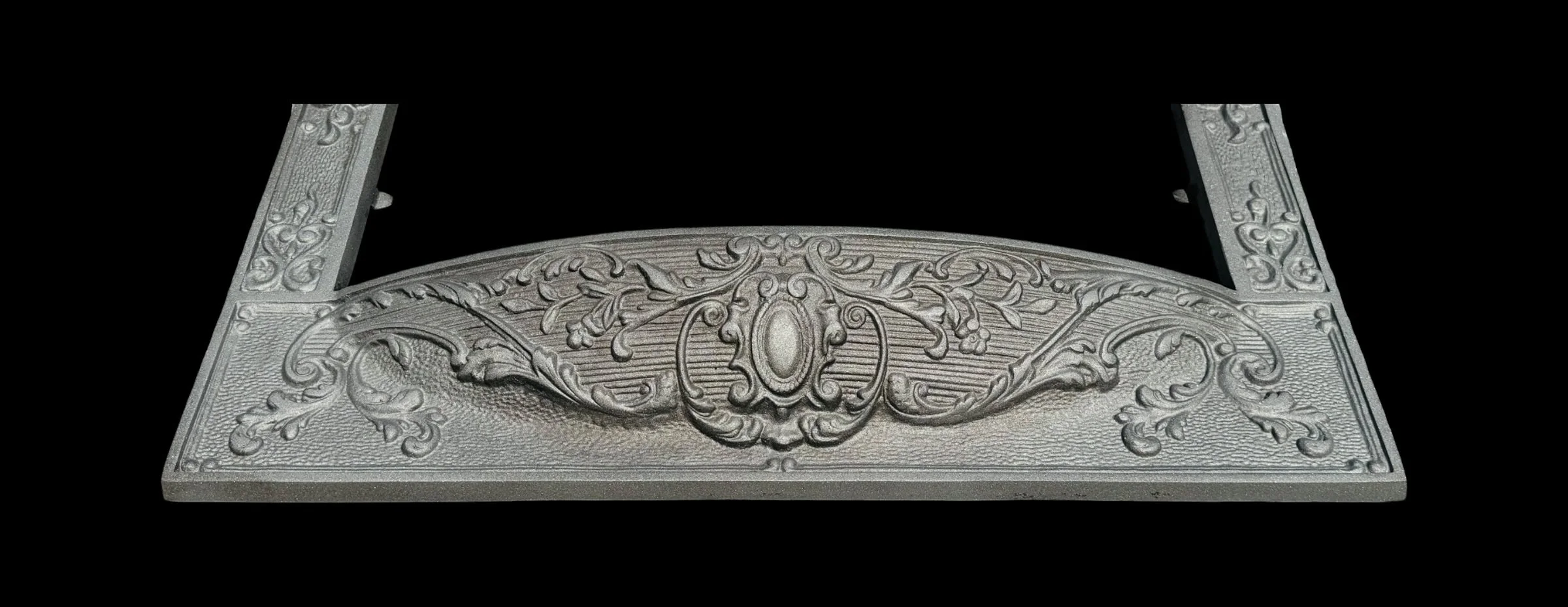 cast-iron-fireplace-crest-detail-sandblasted-bare-metal-black-widow-blasting-prince-george-va.jpg