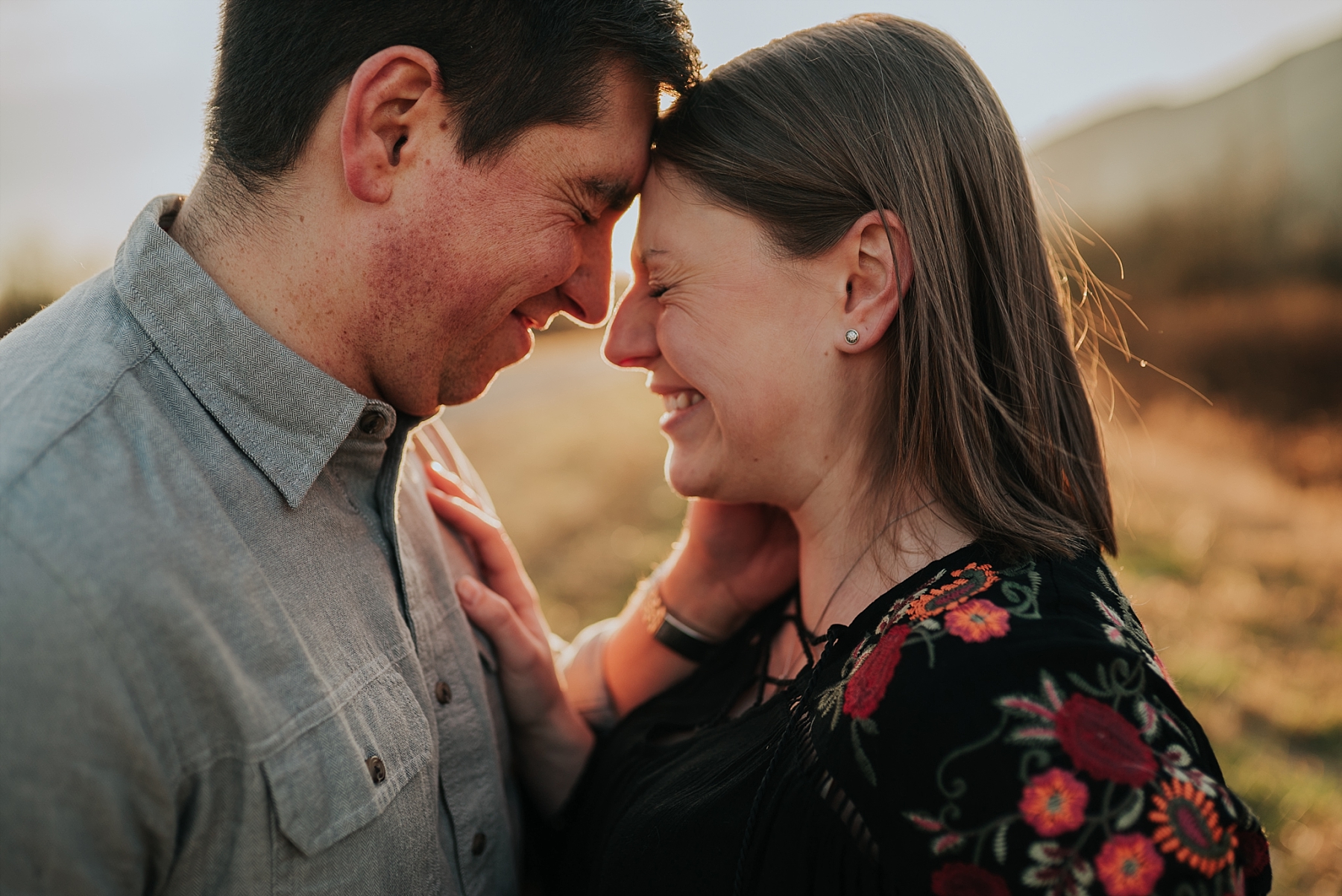 engagement photo tips