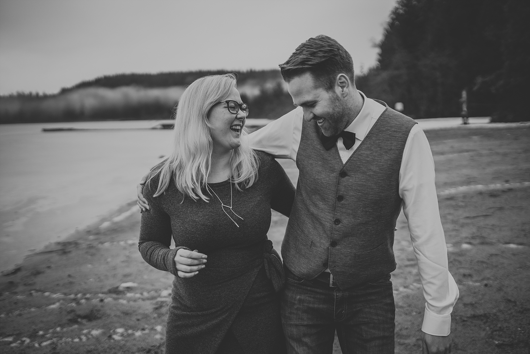 engagement photo tips