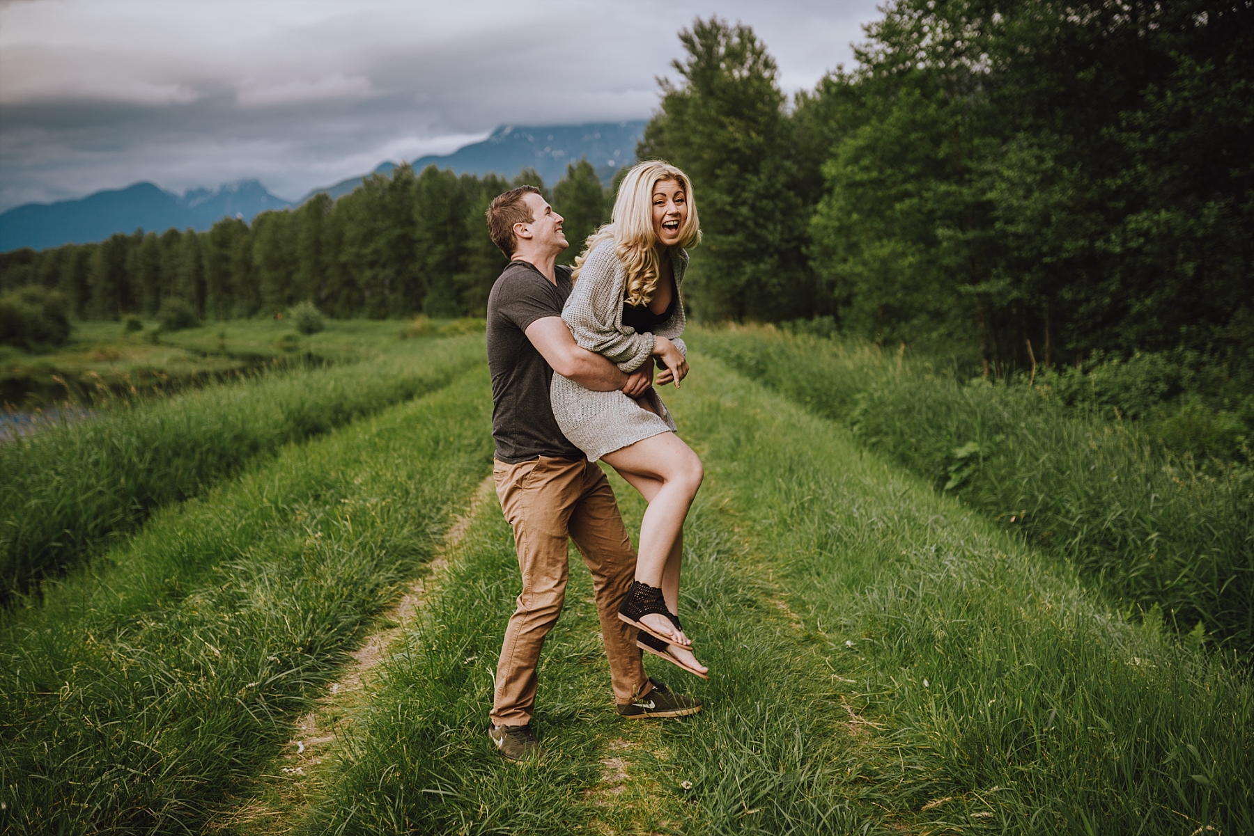 pitt meadows engagement photographer
