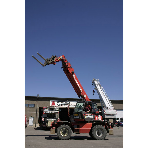 Manitou MRT2540.jpg
