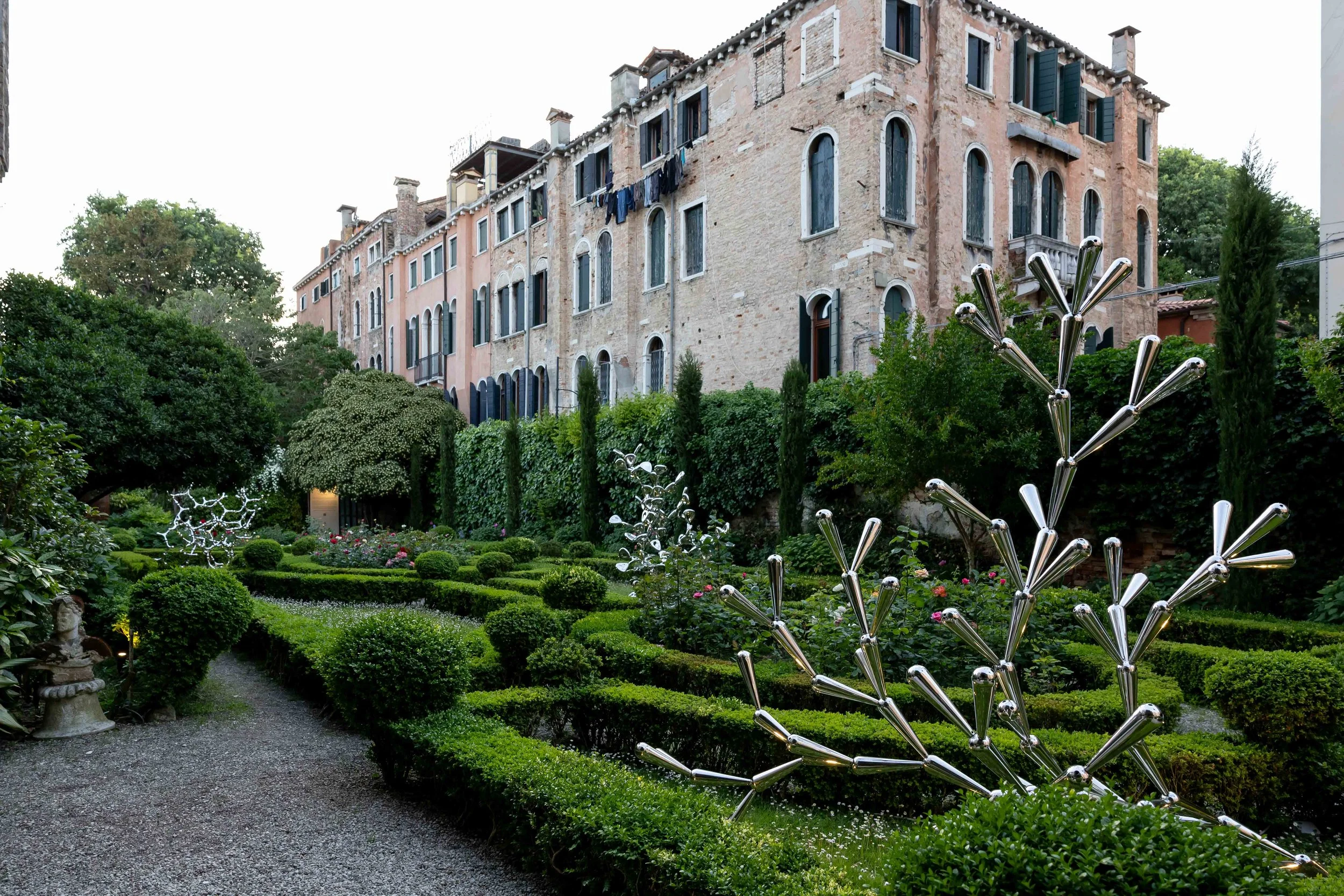 Loris Cecchini 