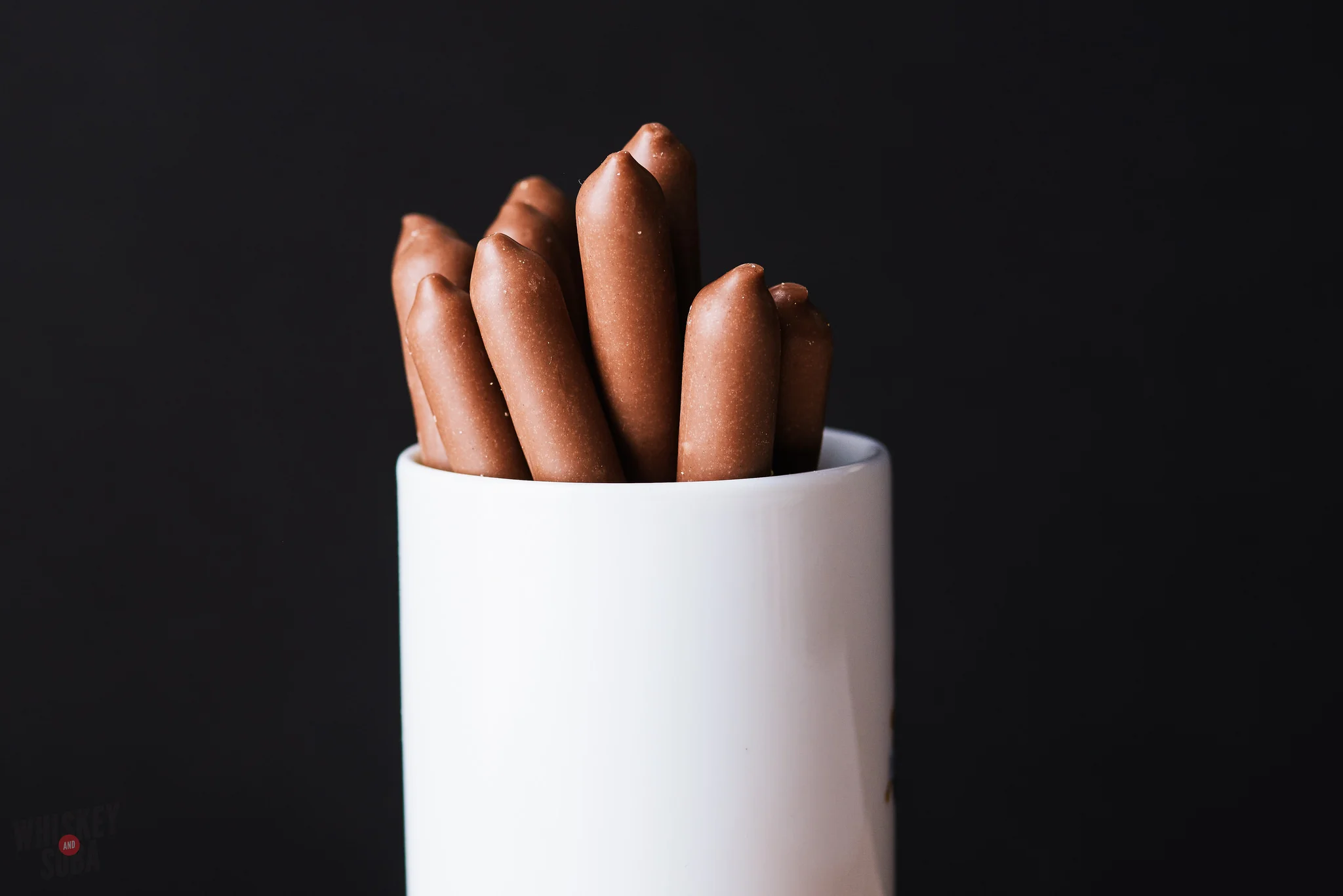 pocky midi chocolate macro close up