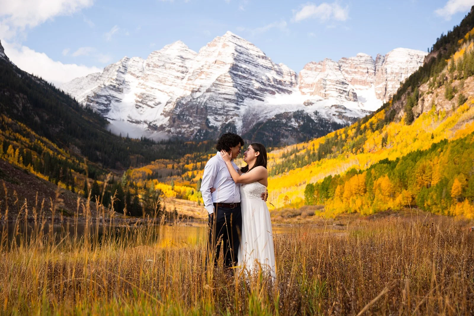 Simple: The Best Time to Elope in Colorado (Month, Day, Time, Season, and Locations)