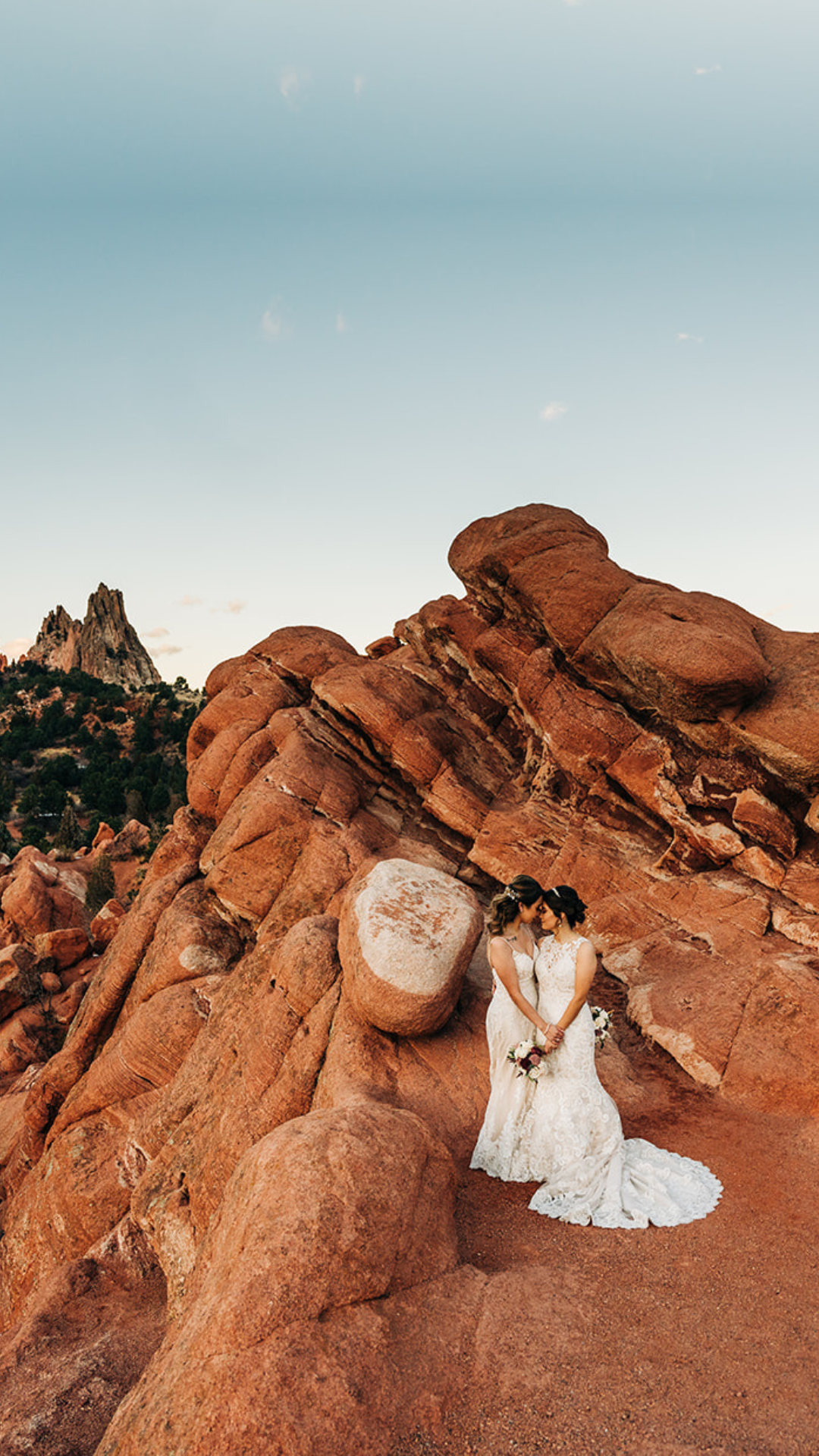 garden of the gods wedding with two beautiful brides