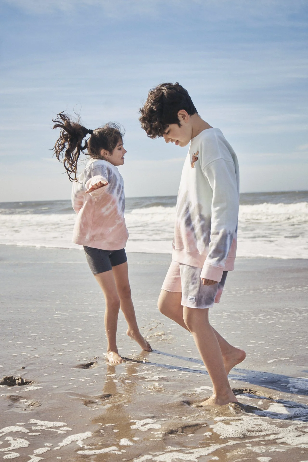 J+J_OV_0146_AFKIDS_SUM2021_APRILWK2_DG_EBC_ASHER+VIOLET_1348.jpg