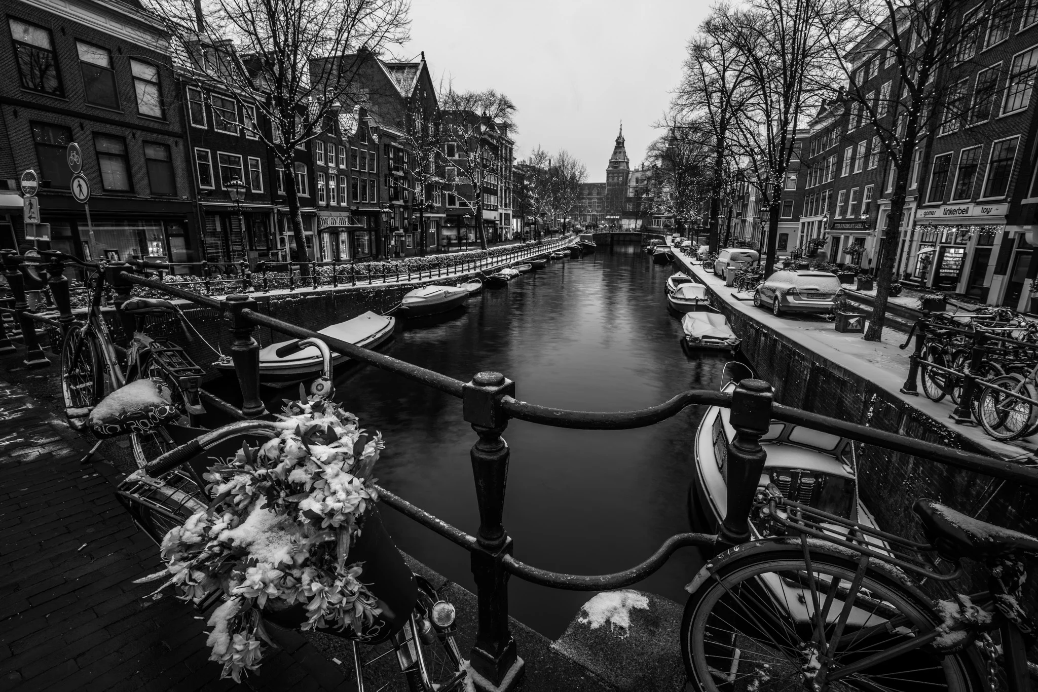 Snowy Spiegelgracht