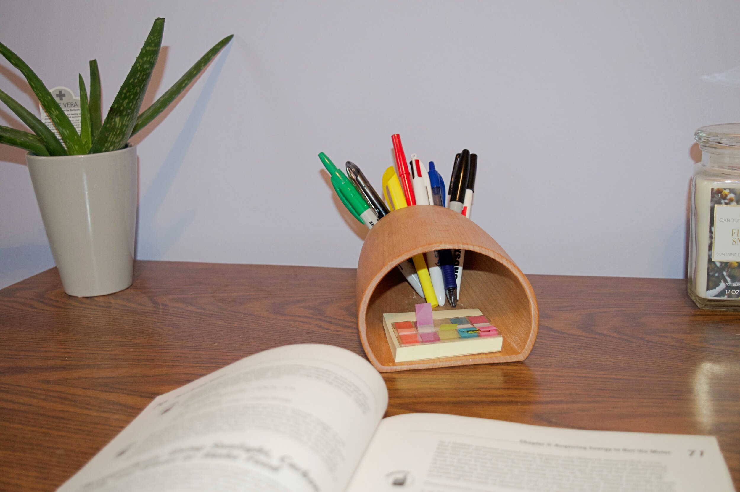 Desk organizer